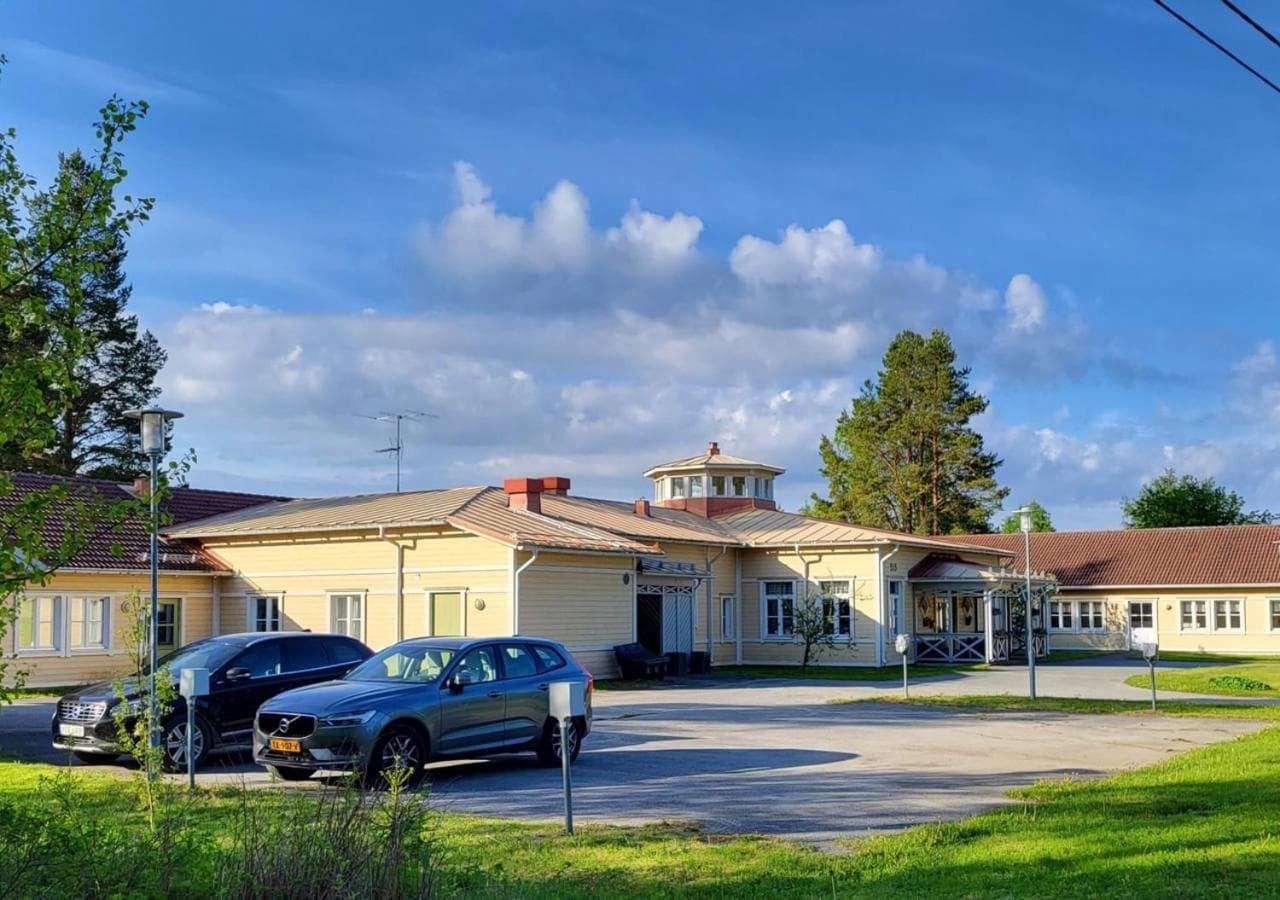 HusHotellHunge AB, Bräcke