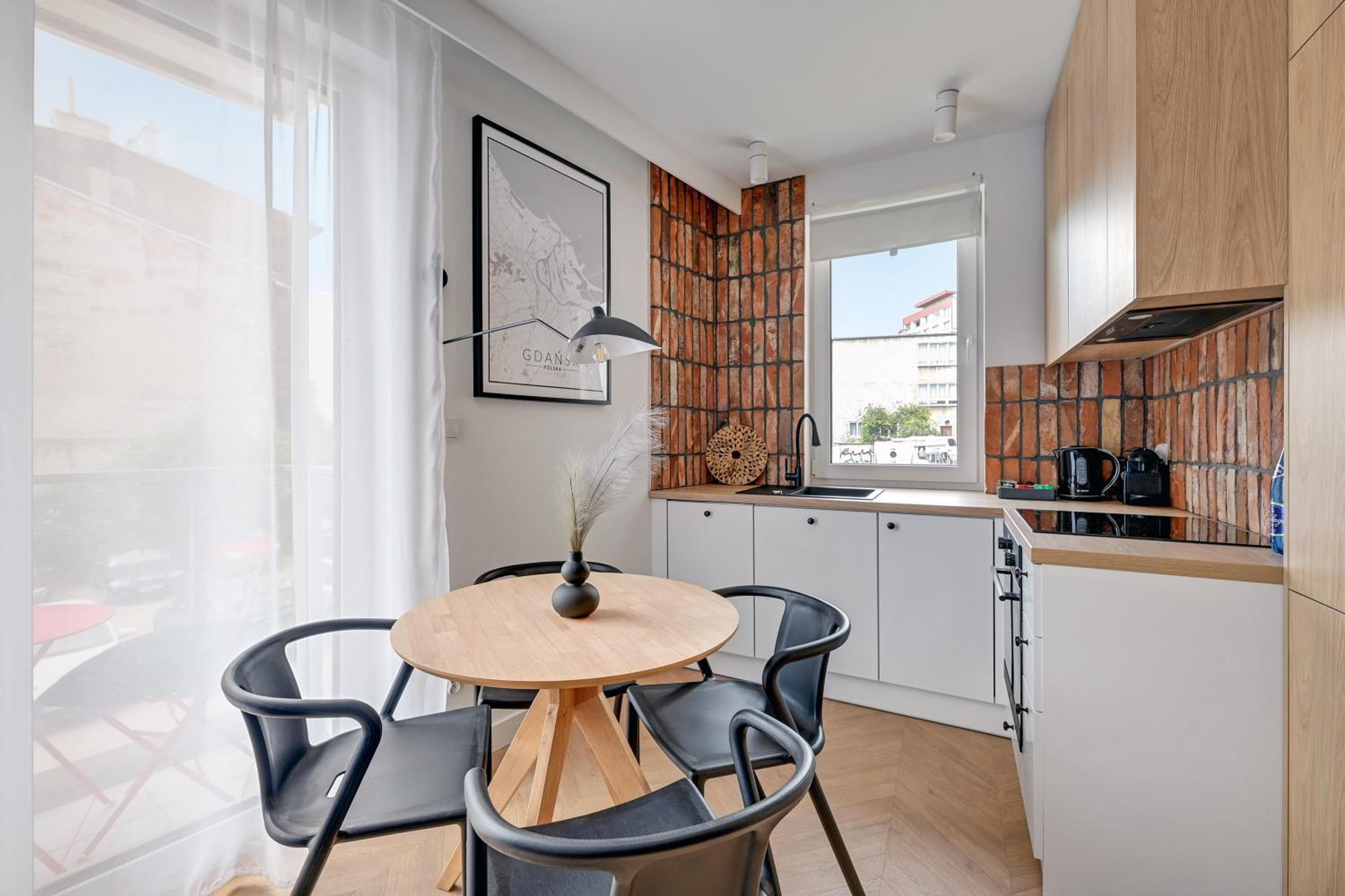 Aura 40 City Center & Free Parking by Downtown Apartments, Gdańsk