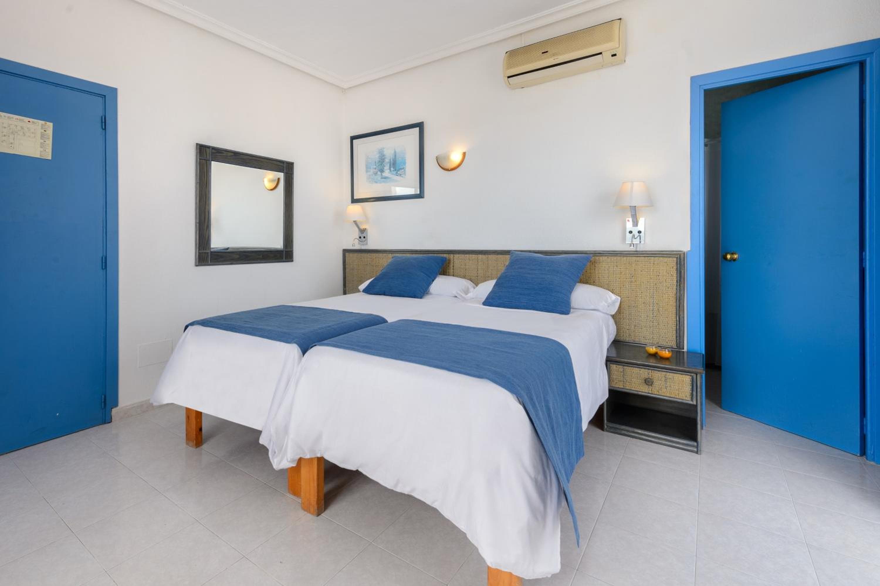 Aparthotel Vibra del Mar - Adults only, San Antonio, photo 5