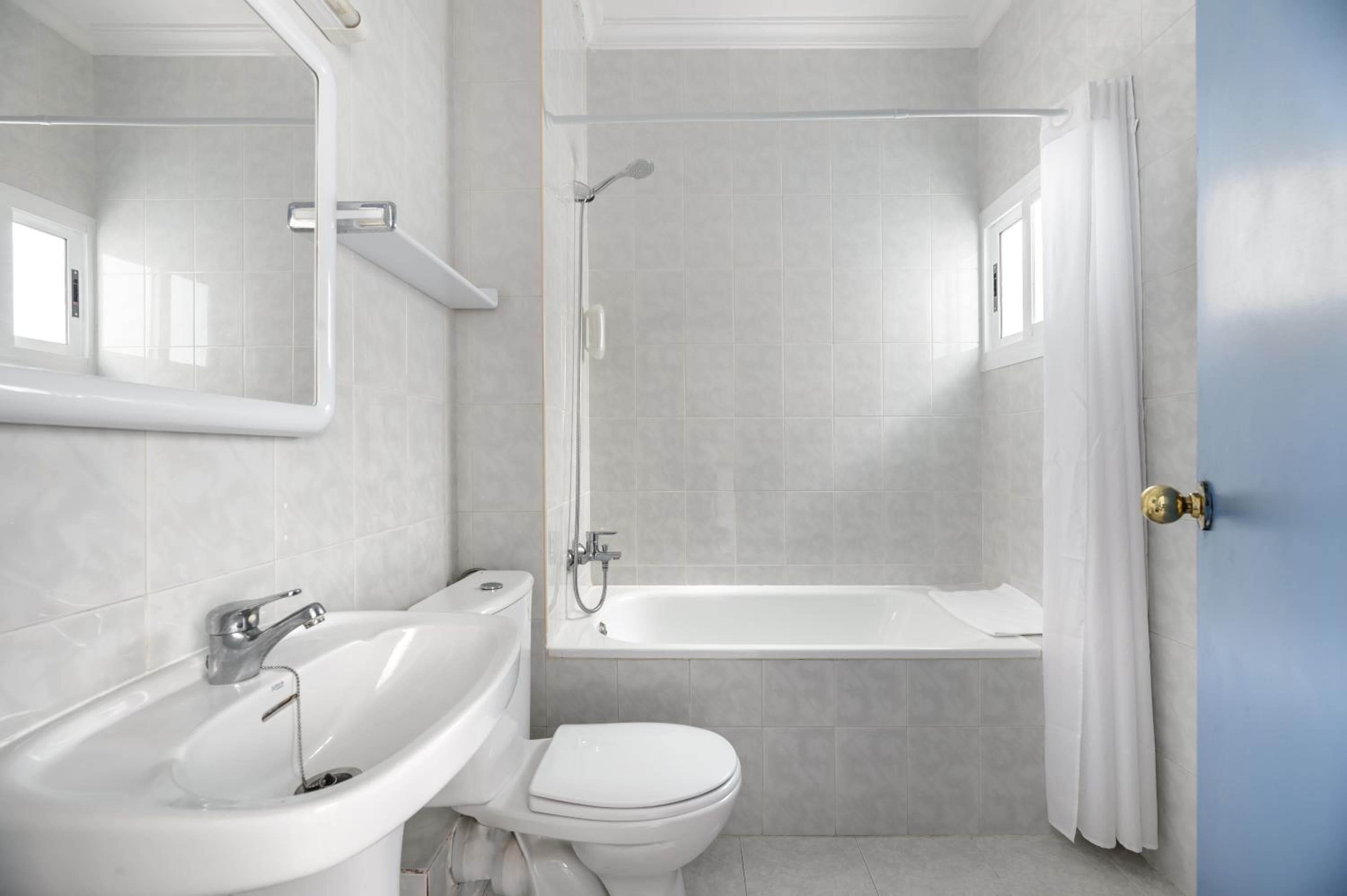 Aparthotel Vibra del Mar - Adults only, San Antonio, photo 2