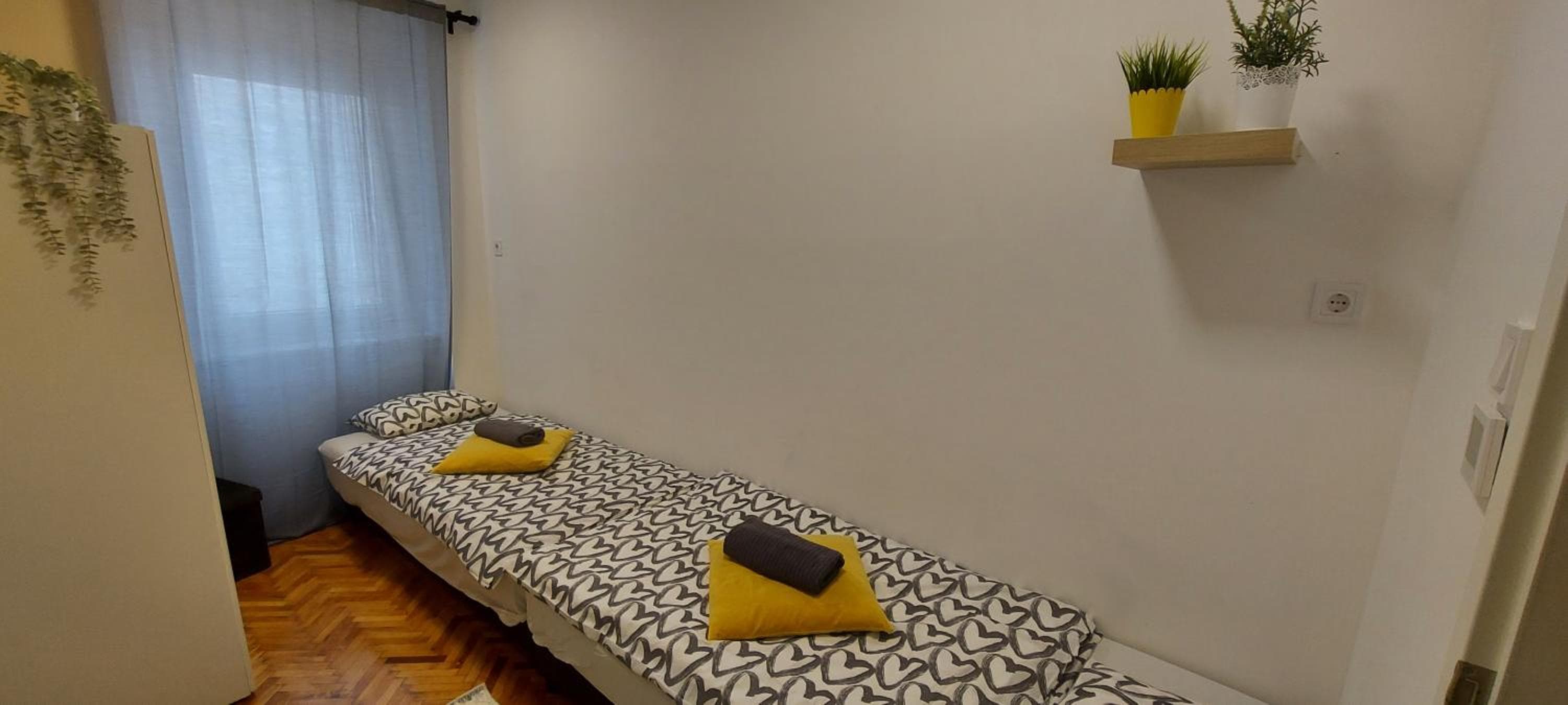 K21 party apartment hotel with inhouse ruin pub, Budapest, photo 3
