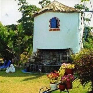 Benjamin's Rooms, Nea Potidaea