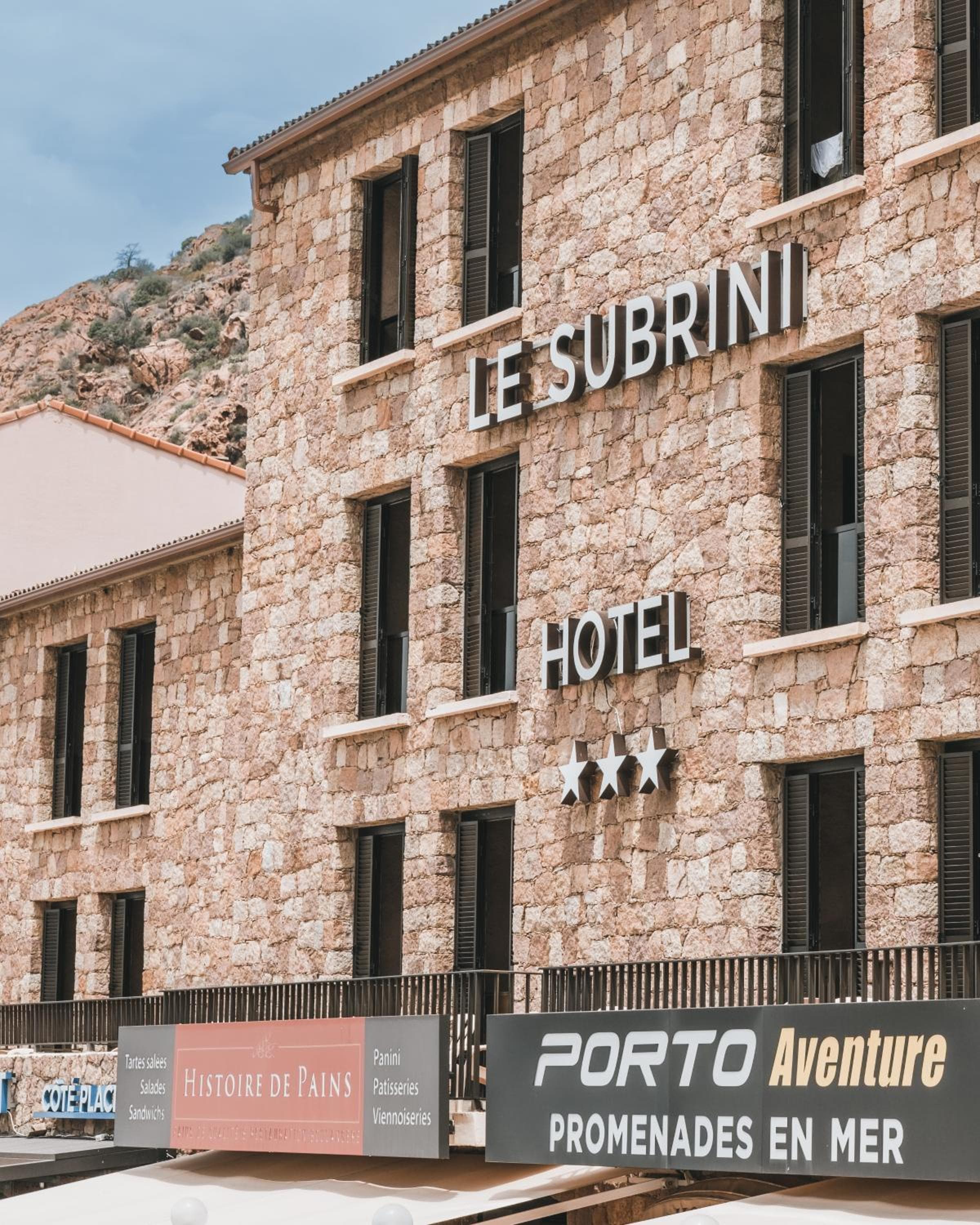 Hôtel & Résidence Le Subrini, Porto Ota