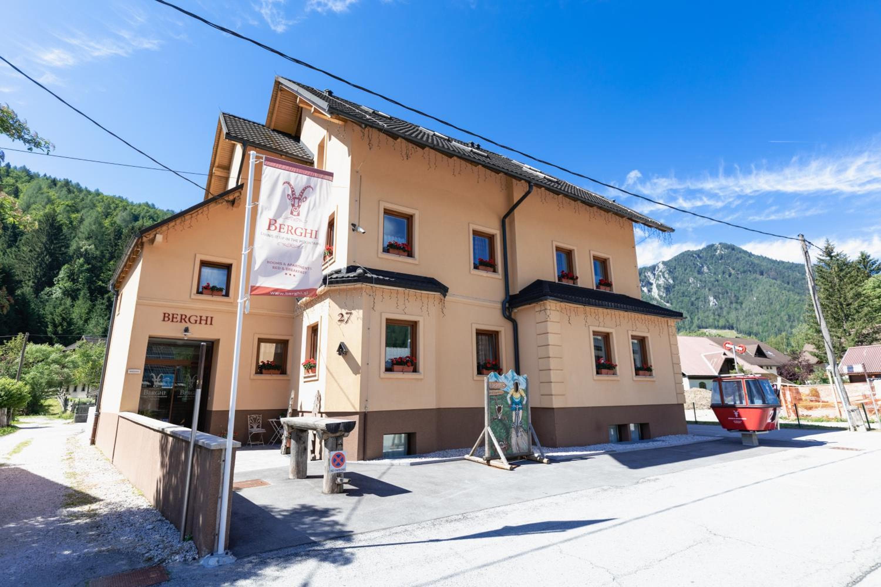 Berghi Hotel and Apartments, Kranjska Gora, photo 4