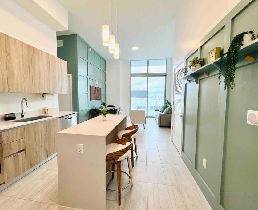 Sleek 2BD 2BA Condo In Miami Design District, Miami, photo 5