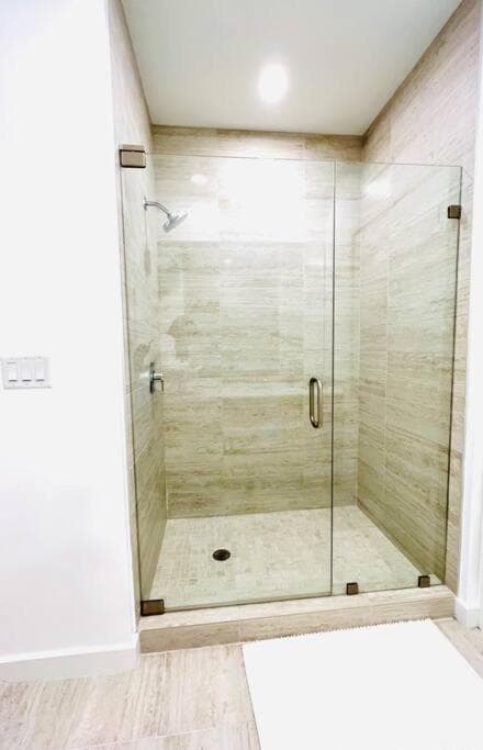 Sleek 2BD 2BA Condo In Miami Design District, Miami, photo 4