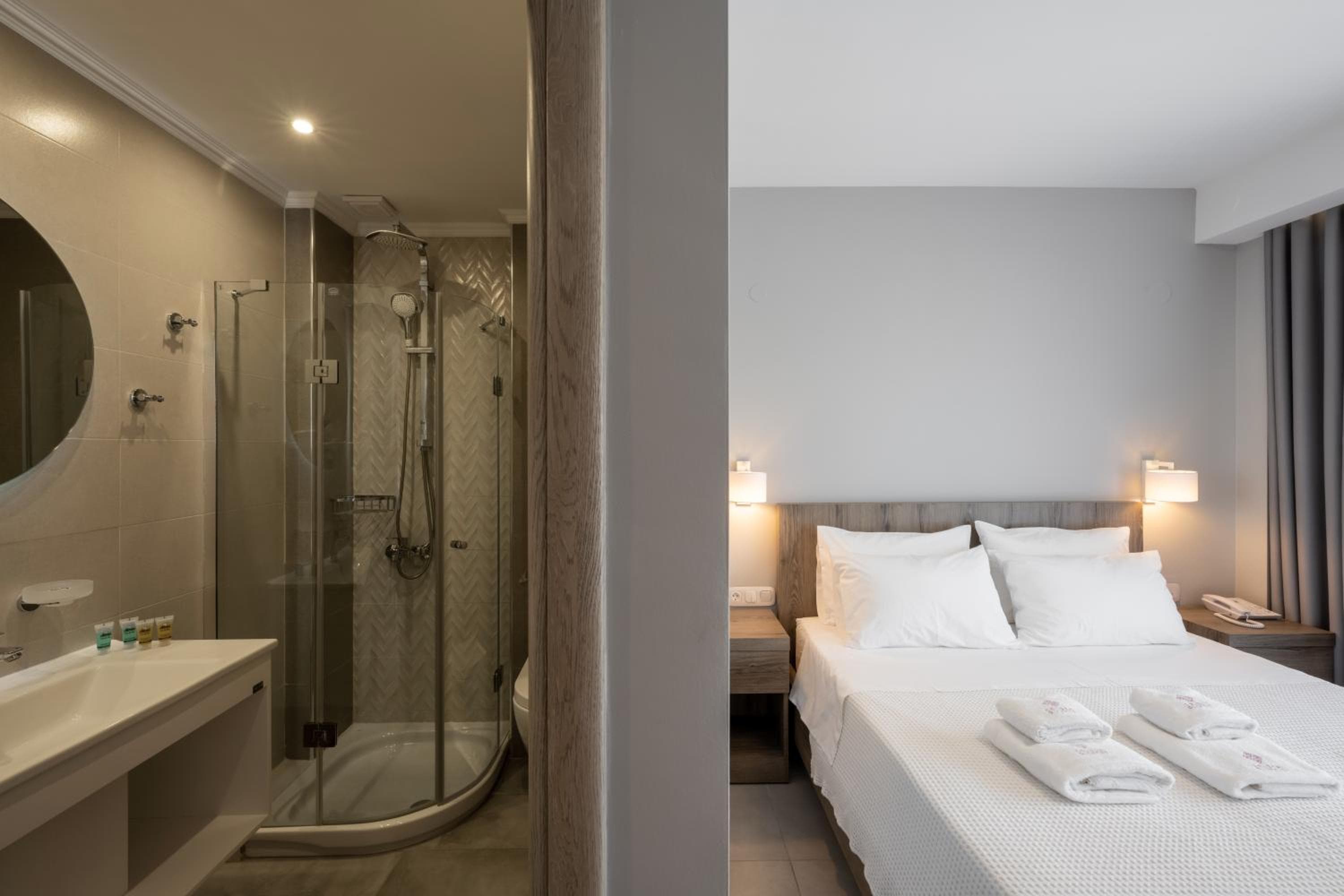 Golden Olympus Rooms, Paralia Katerinis, photo 2