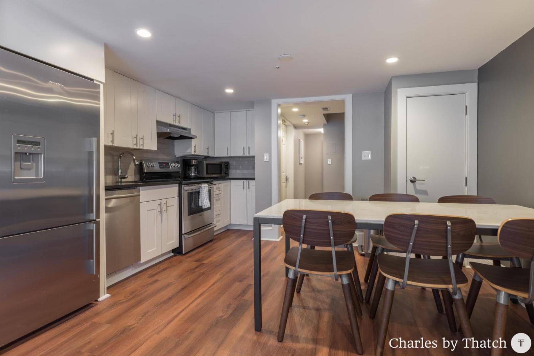 J Miller Flats by Thatch, Boston, photo 3