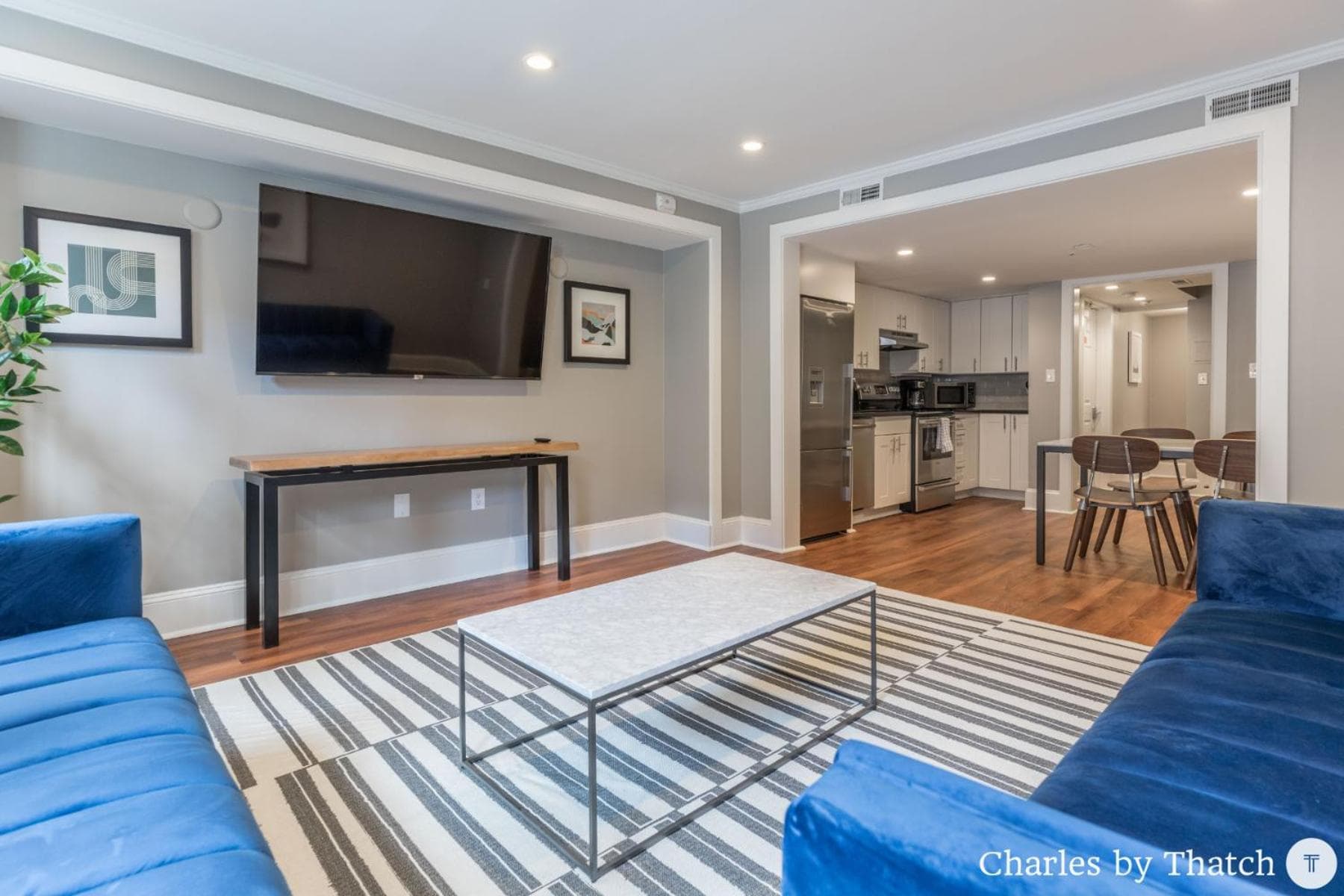 J Miller Flats by Thatch, Boston, photo 2