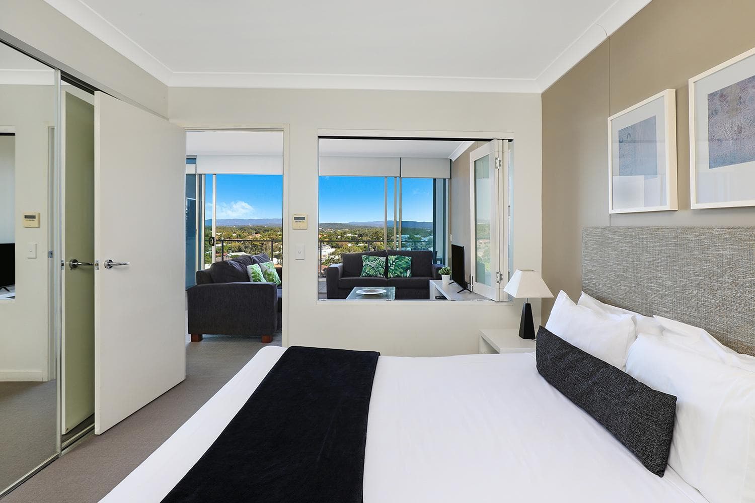 Silvershore Apartments on the Broadwater, Gold Coast, photo 6