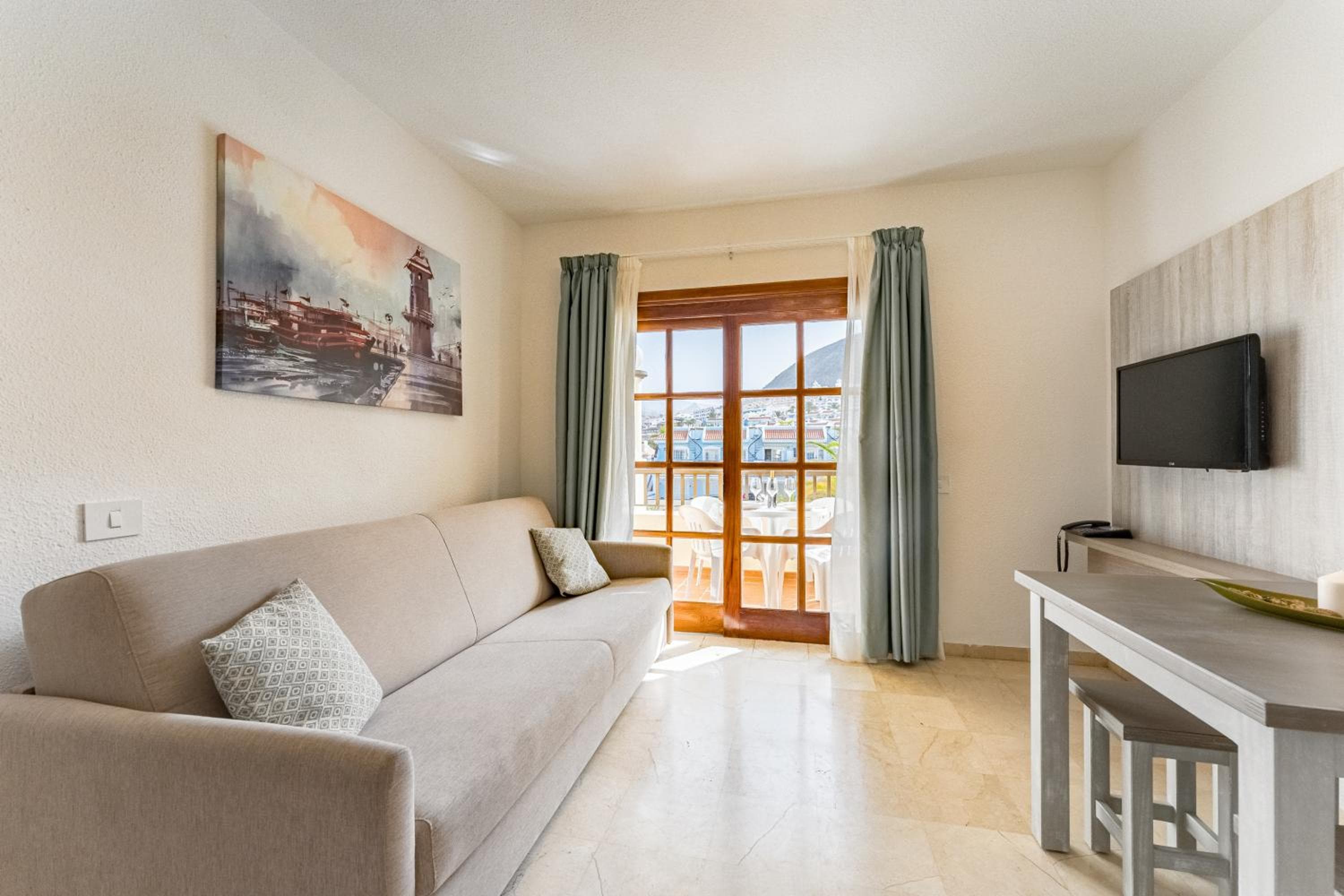 Klayman Olivina Aparthotel, Los Cristianos, photo 2