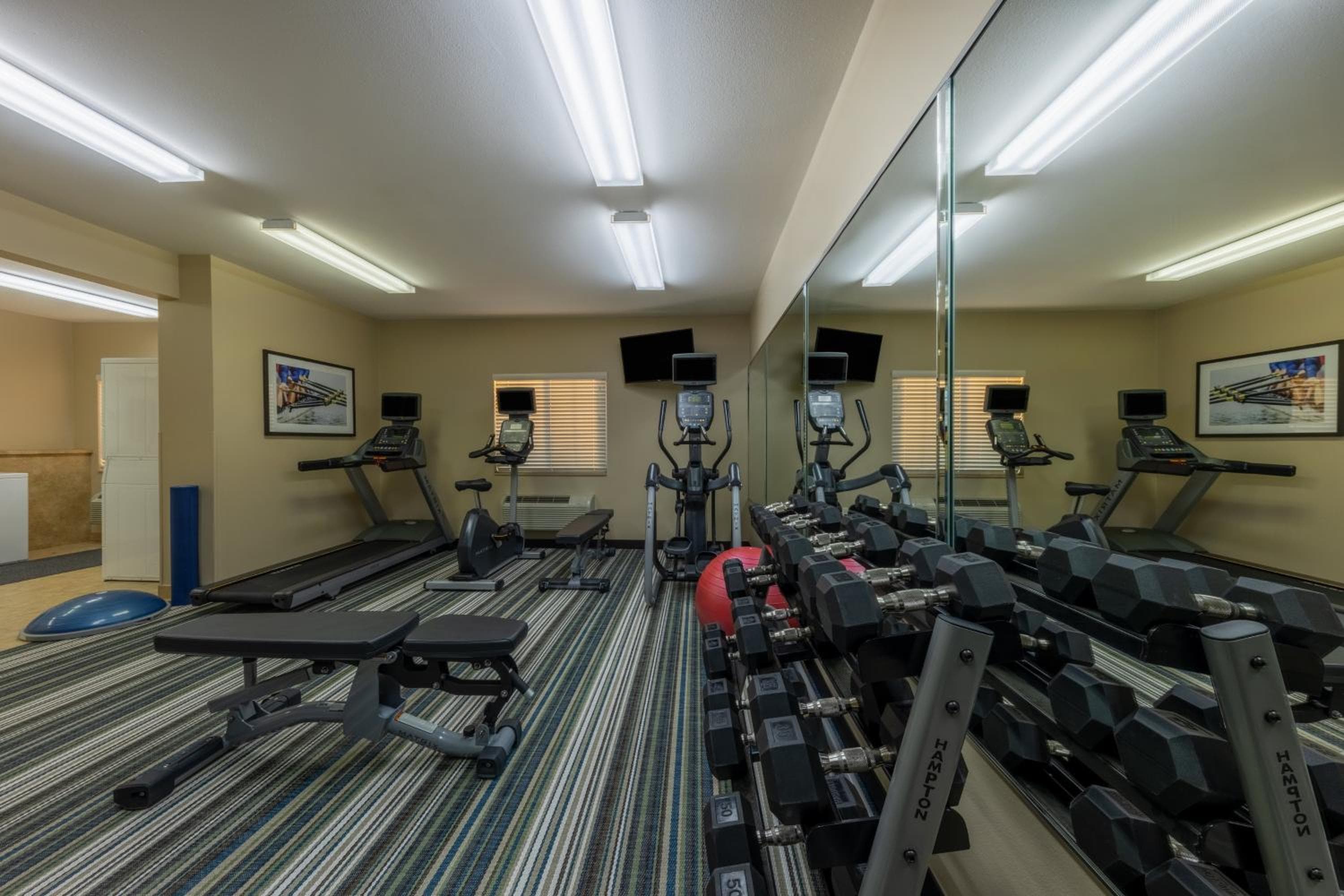 Candlewood Suites Springfield-Medical District by IHG, Springfield, photo 2