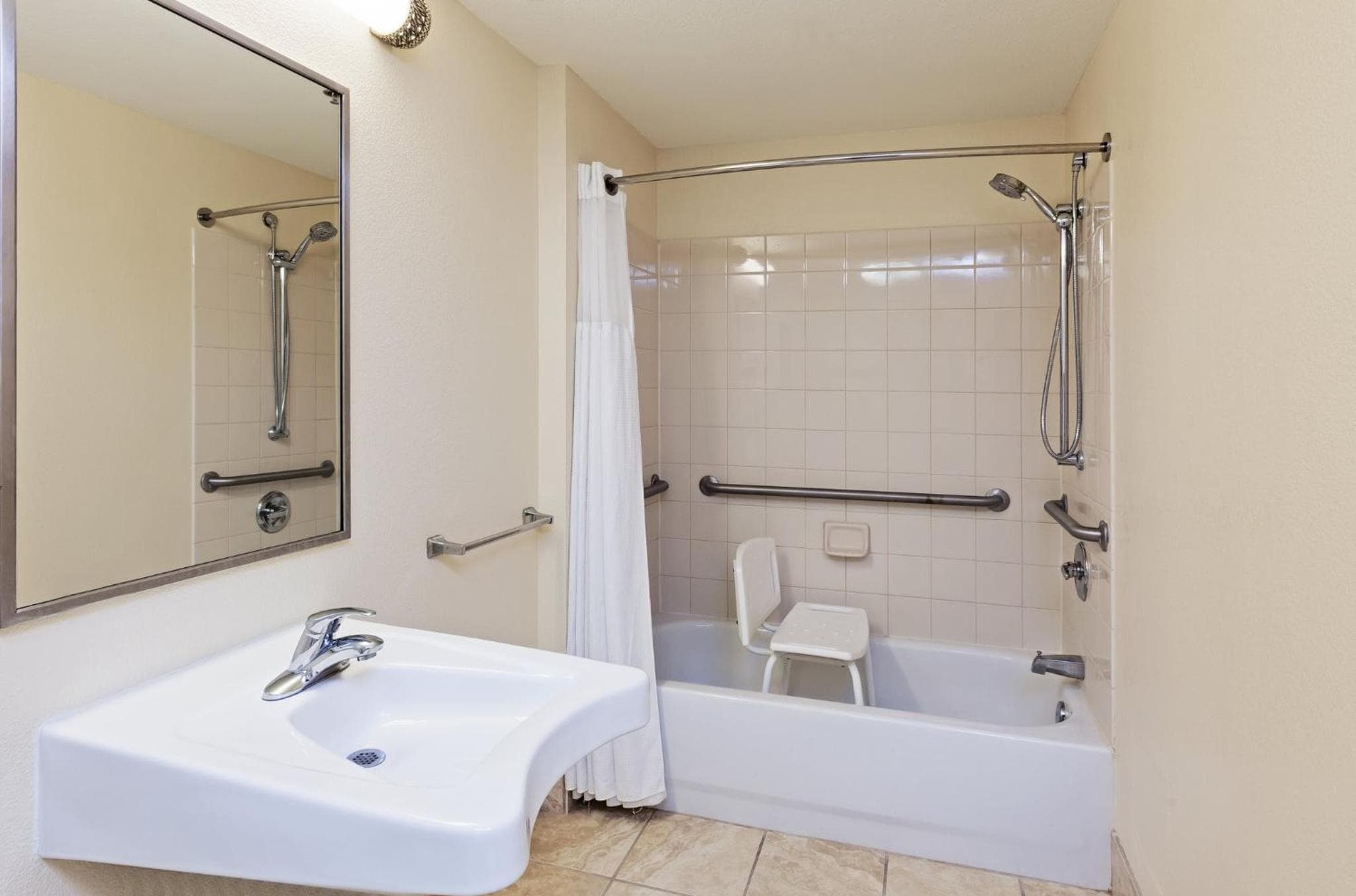 Staybridge Suites San Antonio Downtown Convention Center by IHG, San Antonio, photo 4