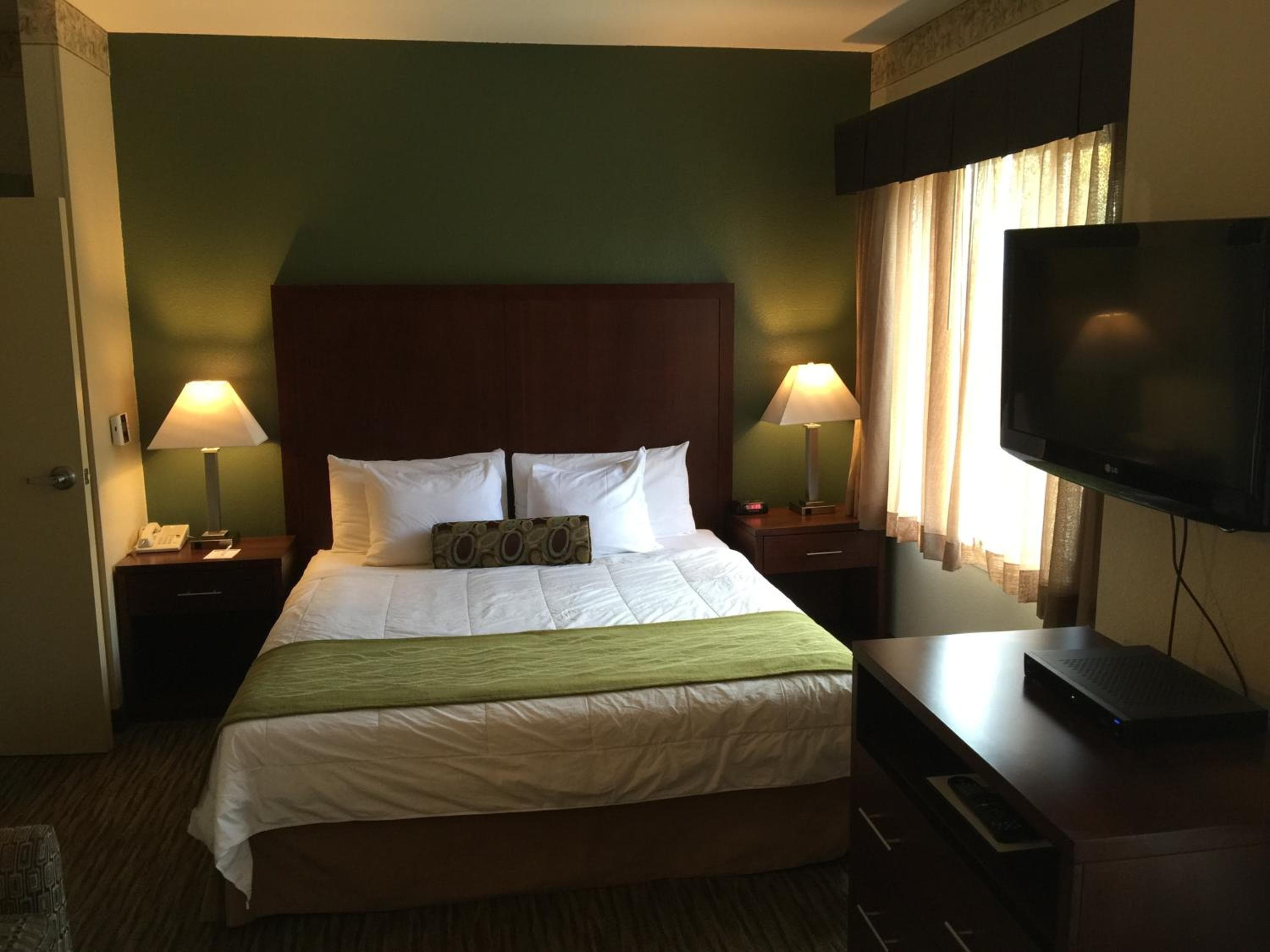 Hawthorn Suites by Wyndham Rancho Cordova/Folsom, Rancho Cordova, photo 4
