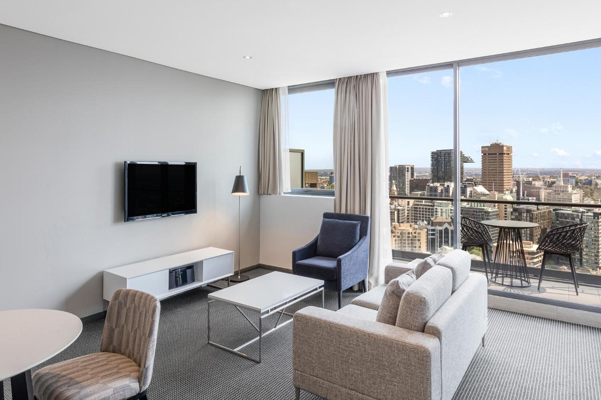 Meriton Suites Campbell Street, Sydney, Sydney, photo 2