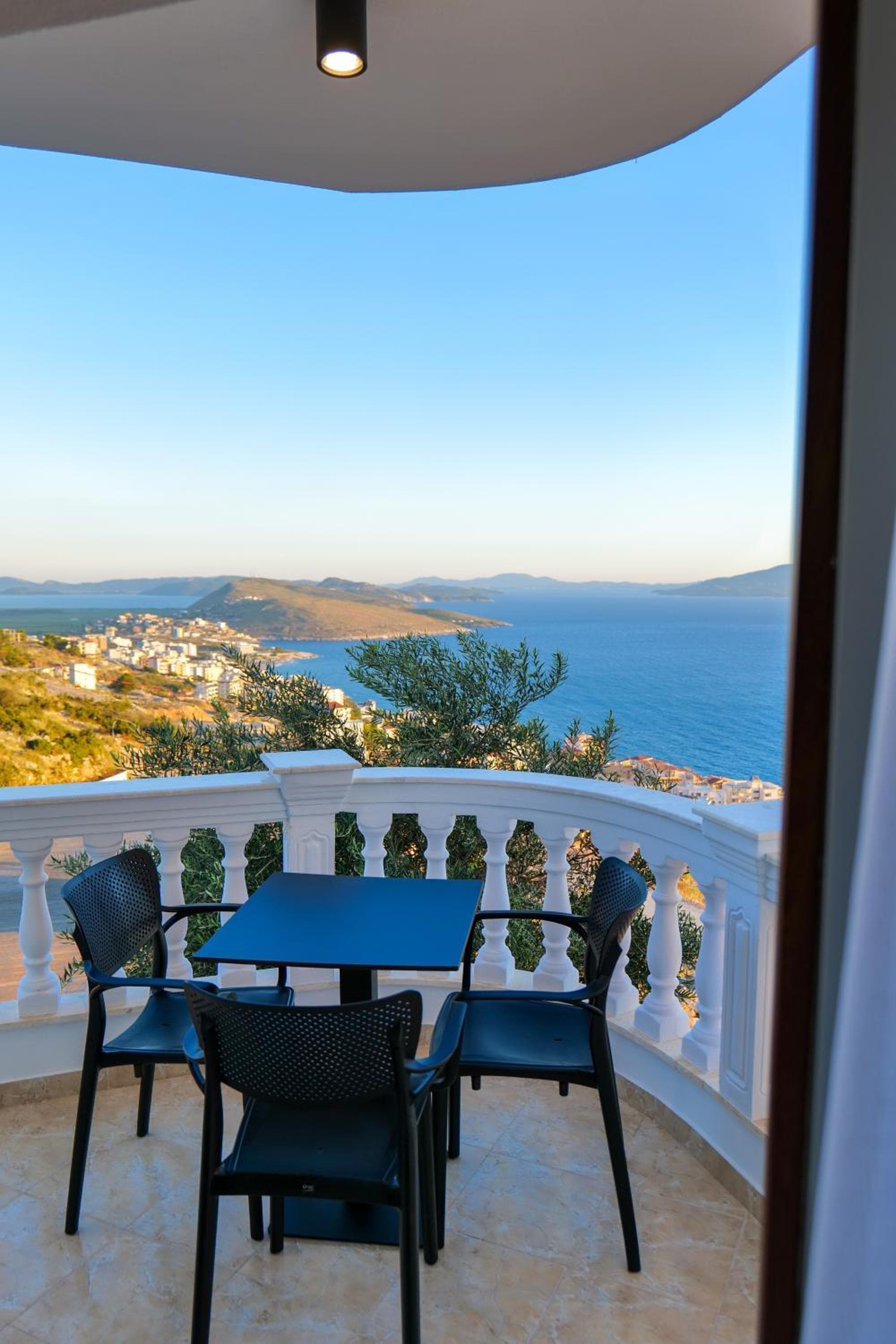Sky Way SKK Luxury Apartments, Sarandë, photo 3