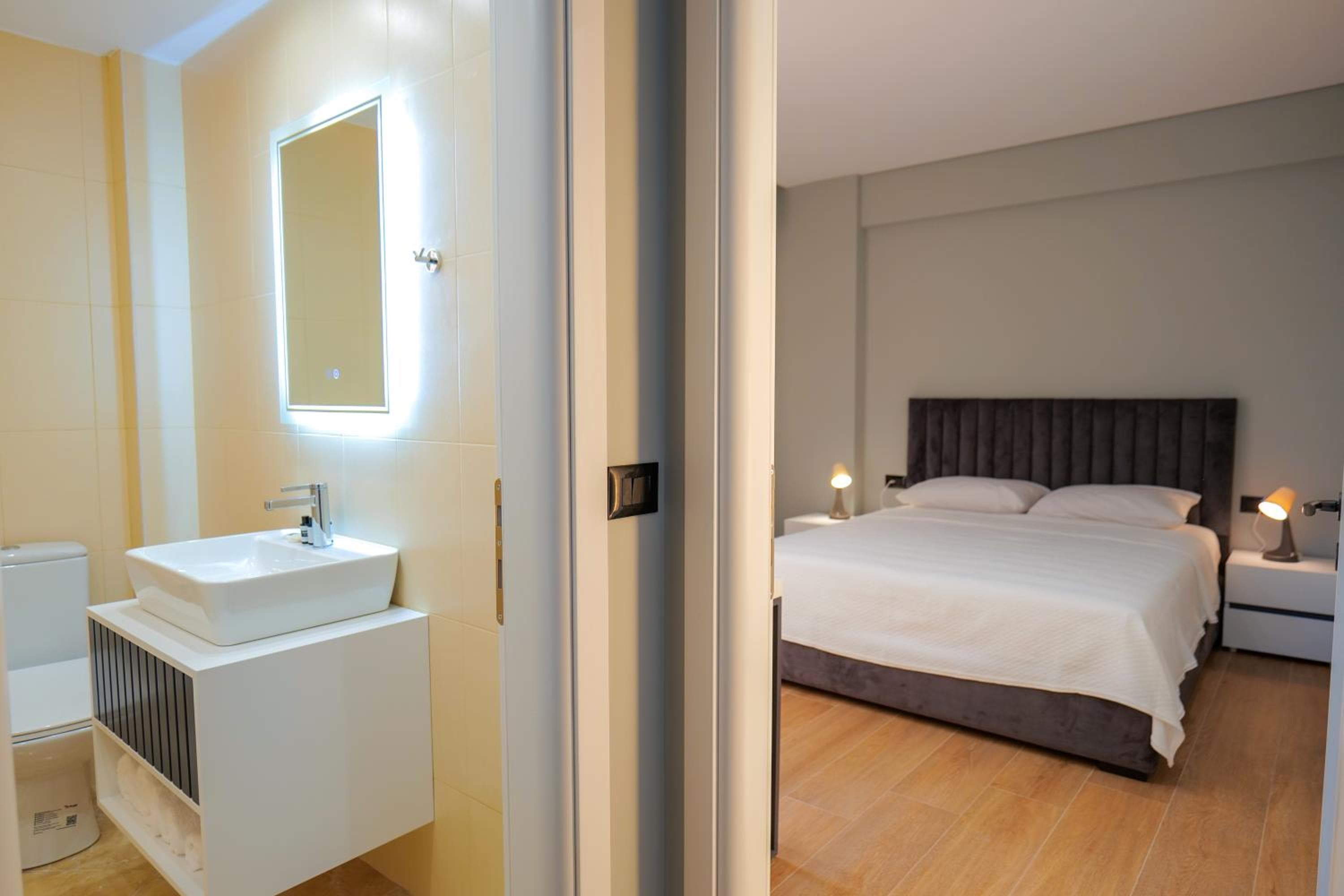 Sky Way SKK Luxury Apartments, Sarandë, photo 6