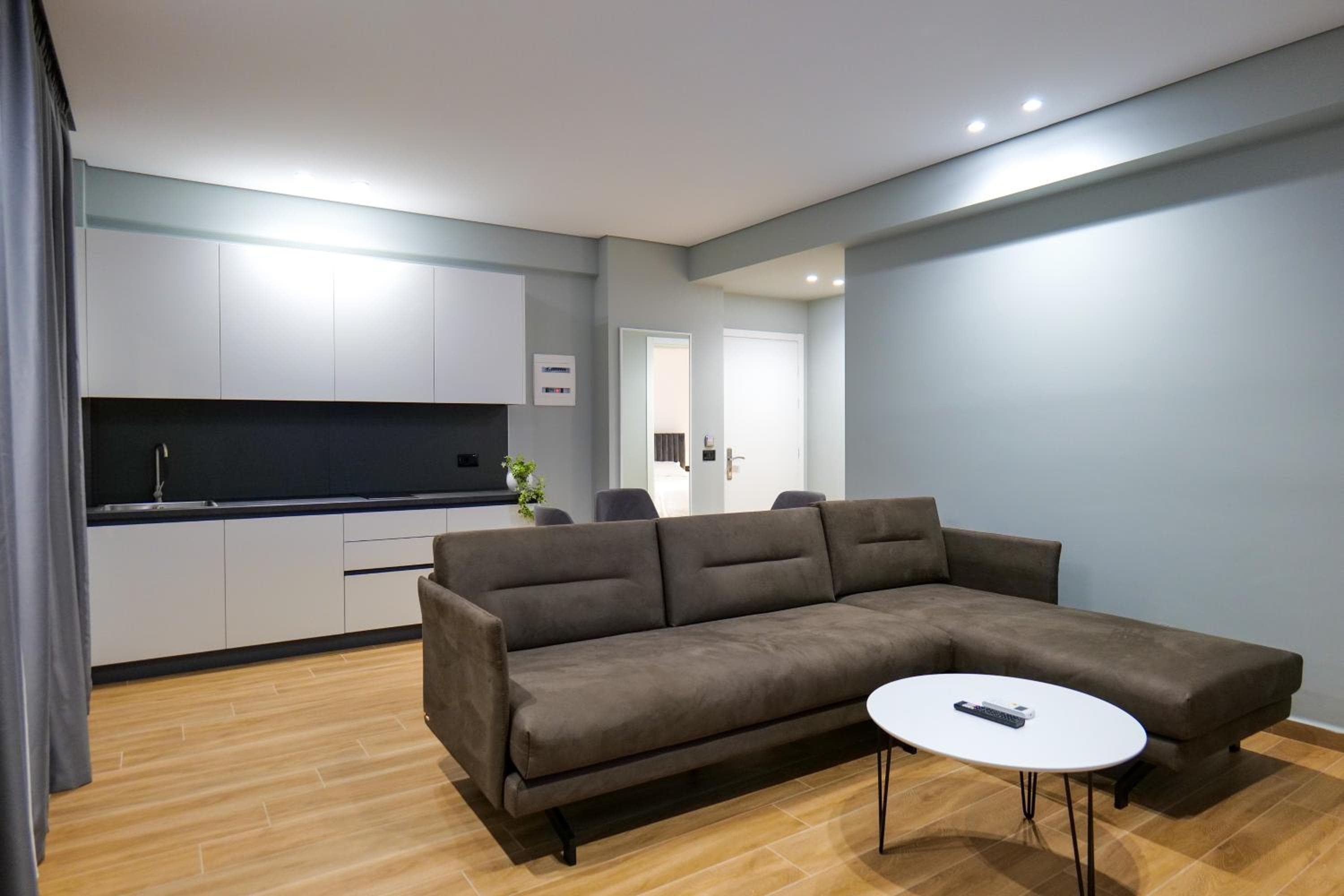 Sky Way SKK Luxury Apartments, Sarandë, photo 2