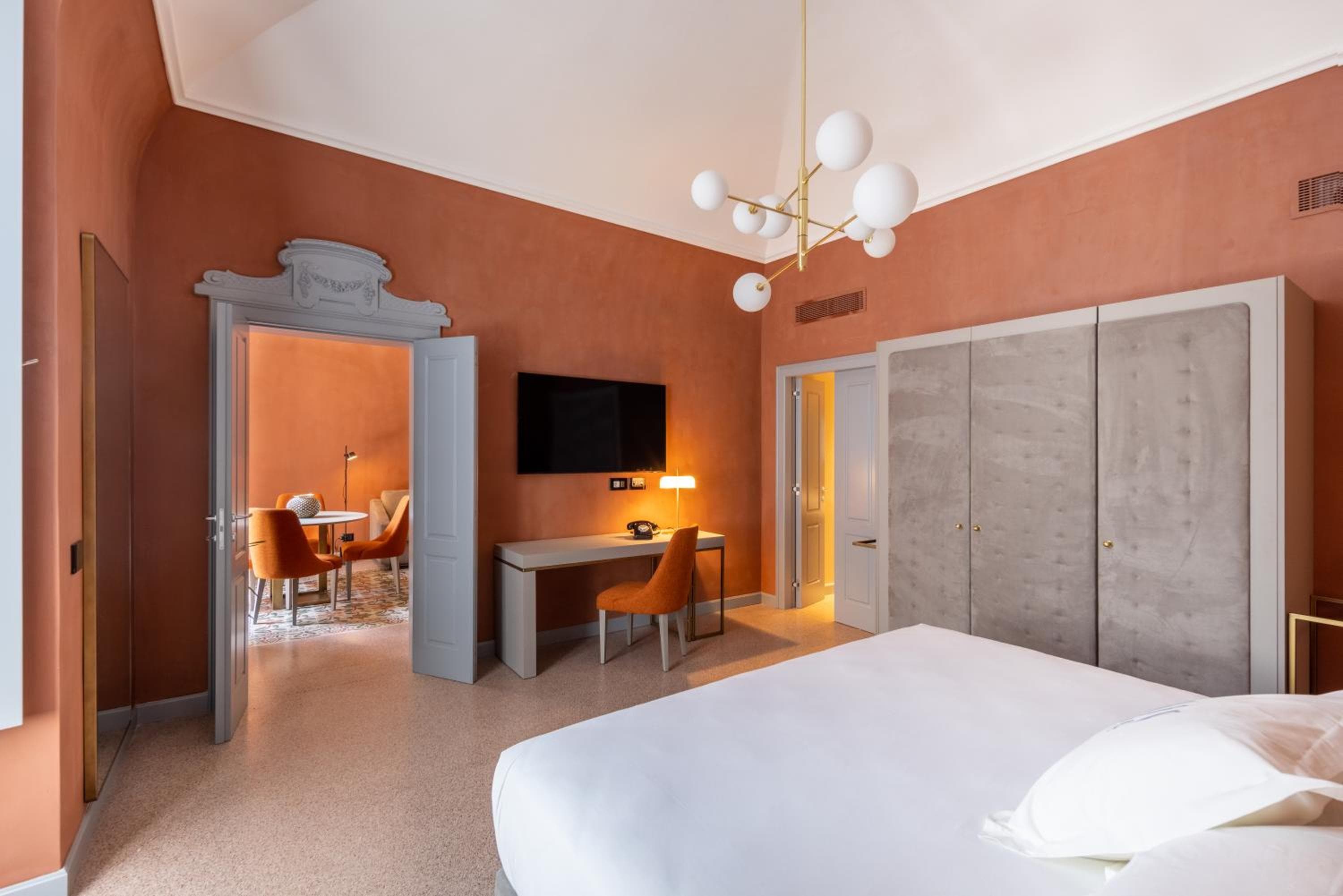 VIS urban suites & spa - Boutique Hotel, Bari, photo 2