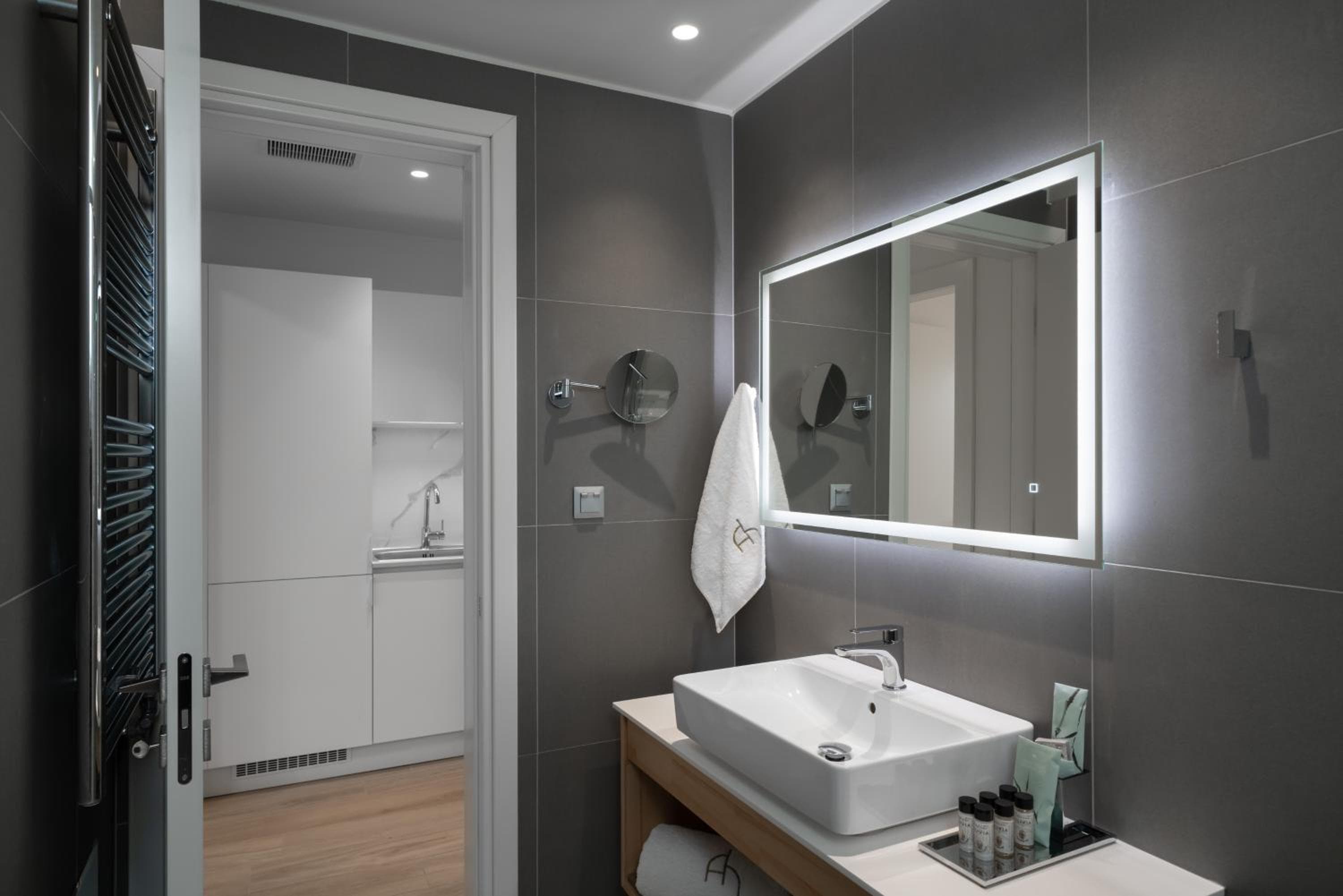Athens Hill Luxury Apartments, Athens, photo 6