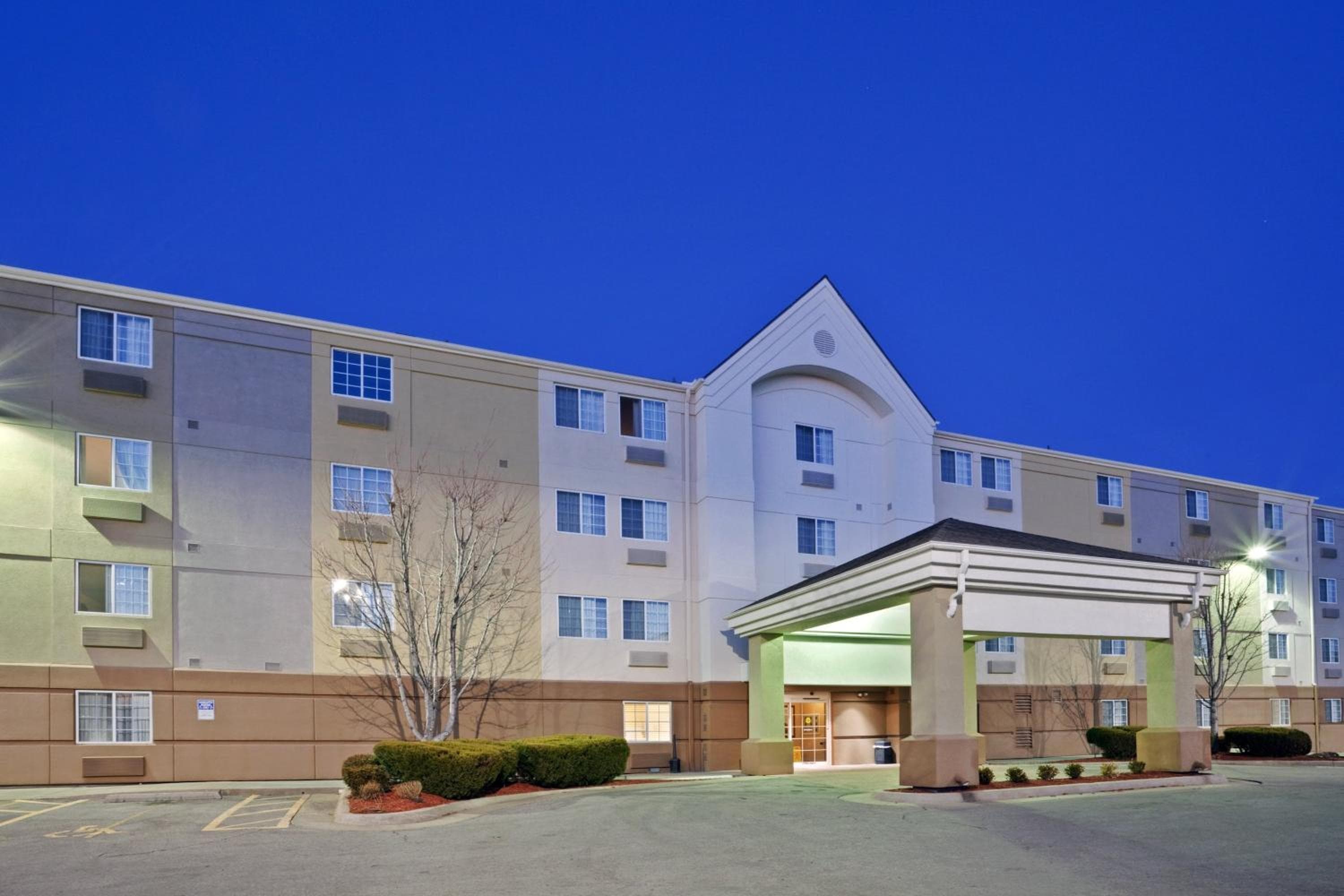 Candlewood Suites - Topeka West by IHG, Topeka, photo 3