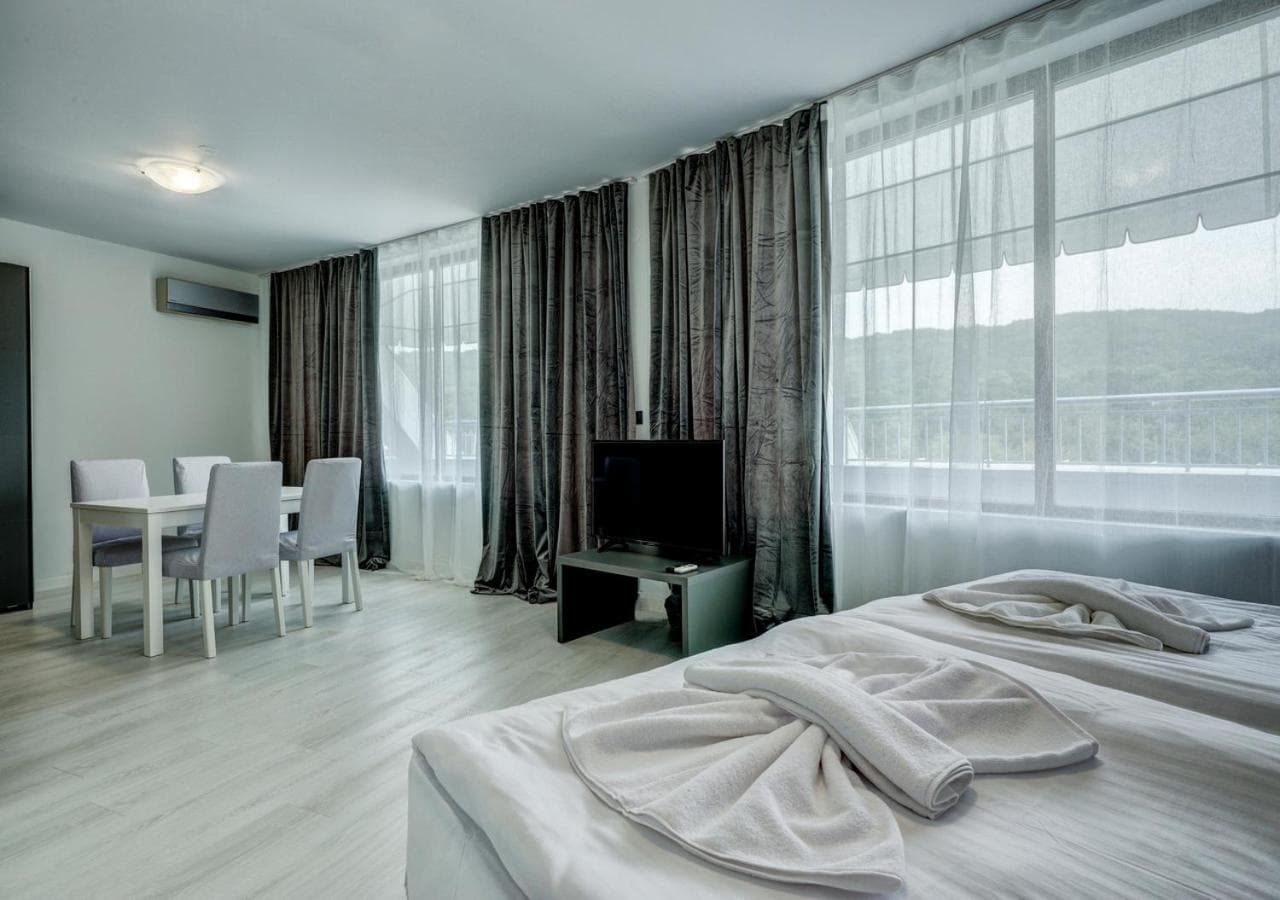 Continental Apartments, Golden Sands, photo 3
