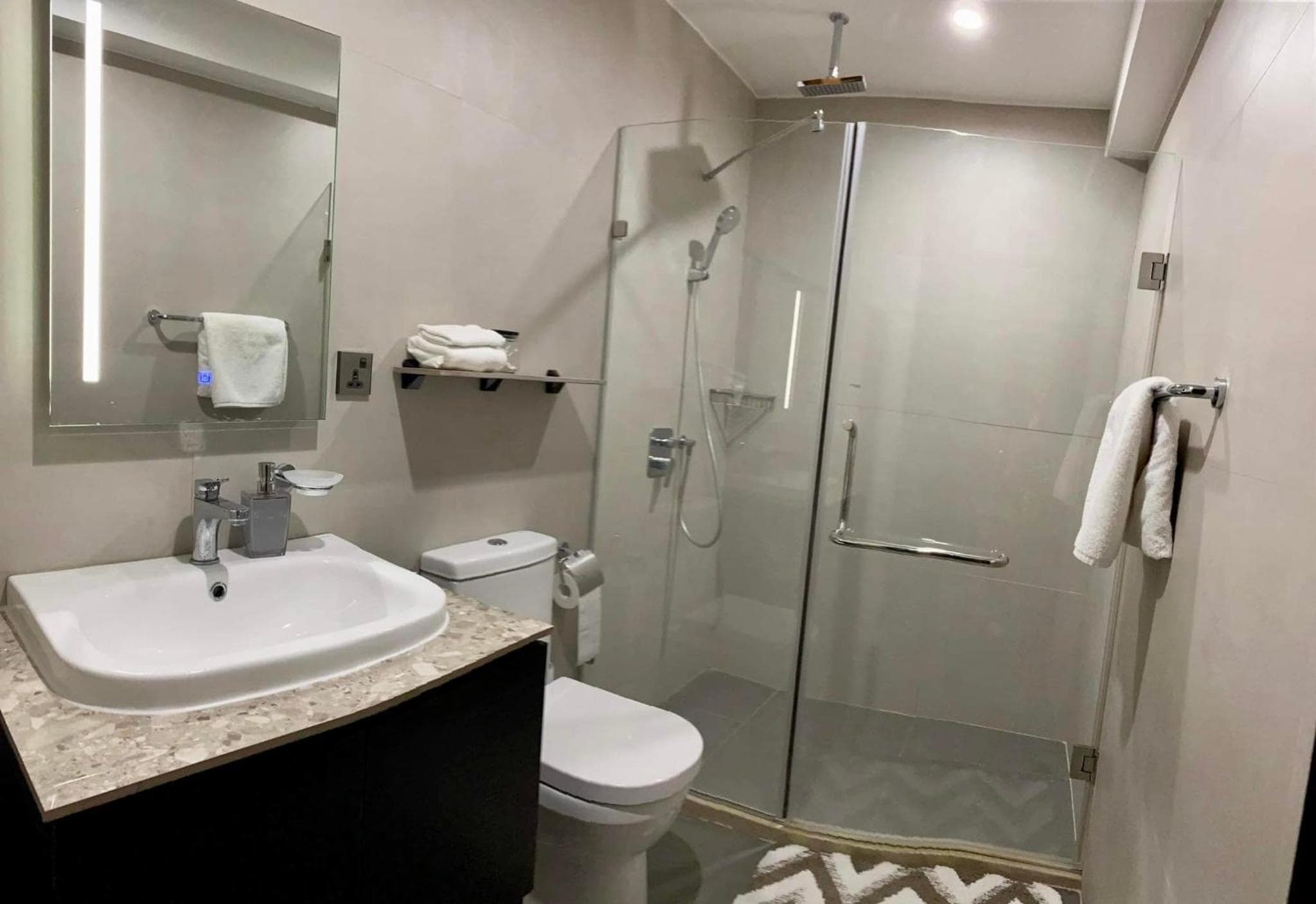 Aeon Towers Executive Suite 2BR 18th floor, Davao City, photo 6