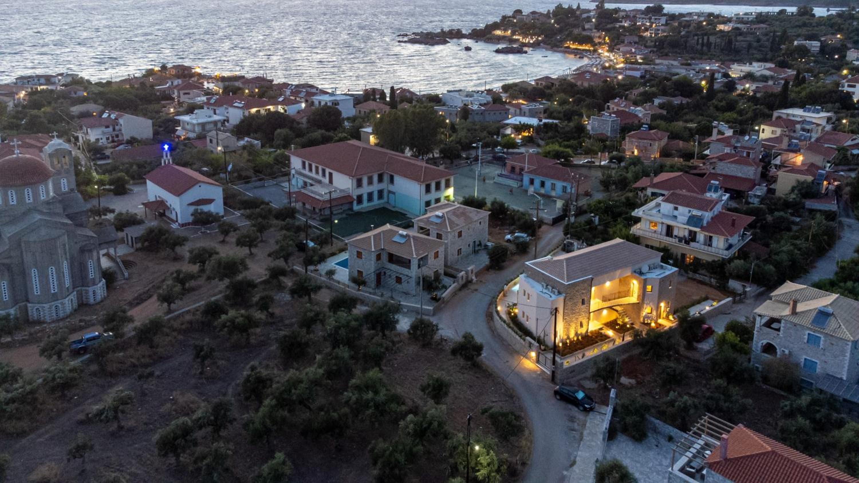 Kannas Mani Luxury Suites -Adults Friendly 14 Plus, Stoupa