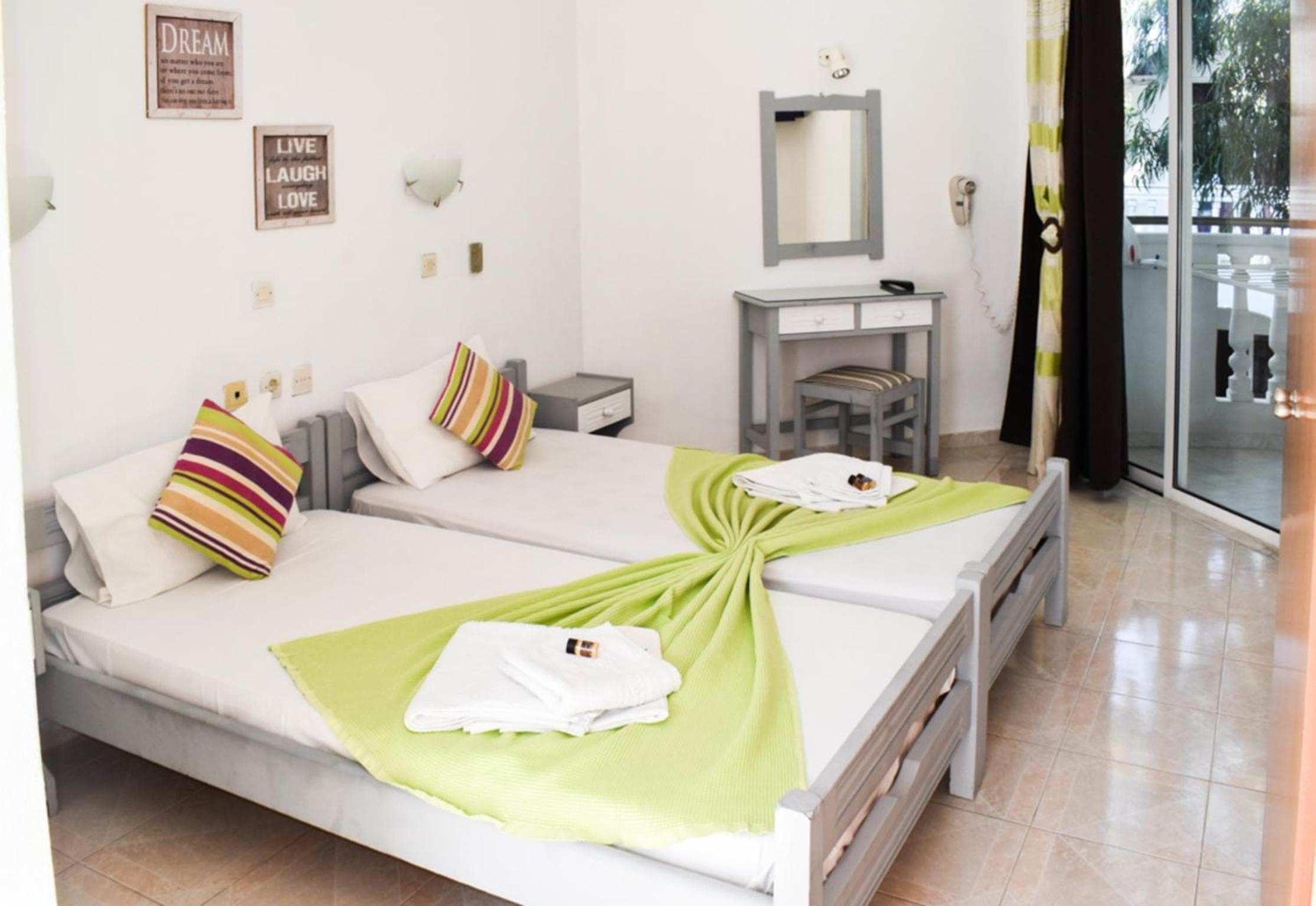 White Palace Studios, Faliraki, photo 5