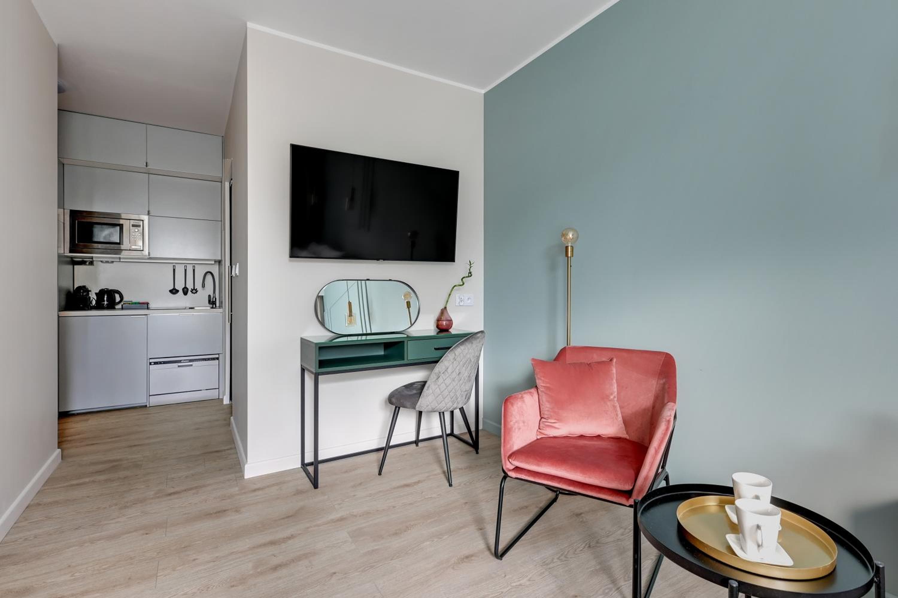 Aura 40 City Center by Downtown Apartments, photo 5