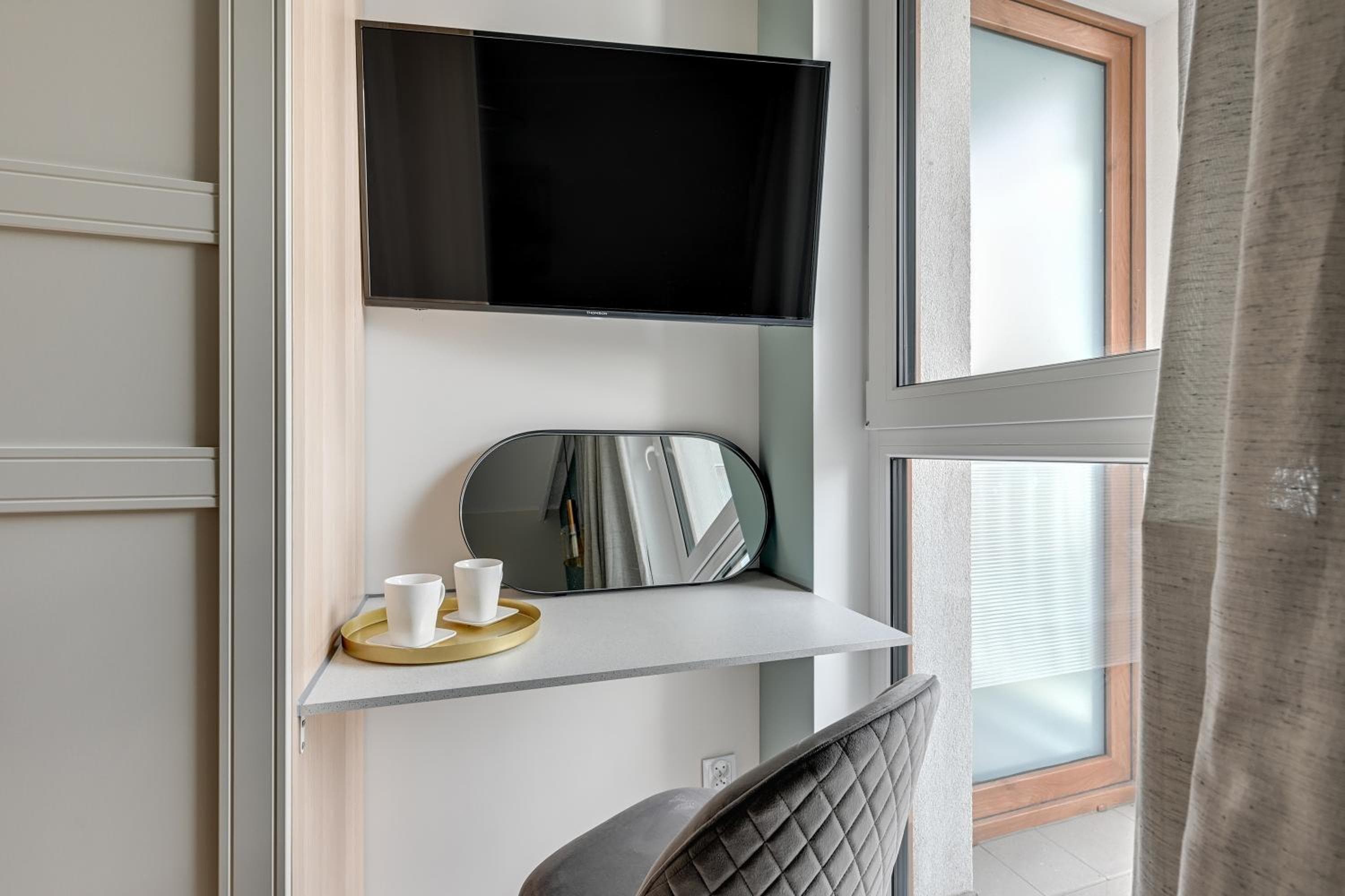 Aura 40 City Center by Downtown Apartments, photo 2