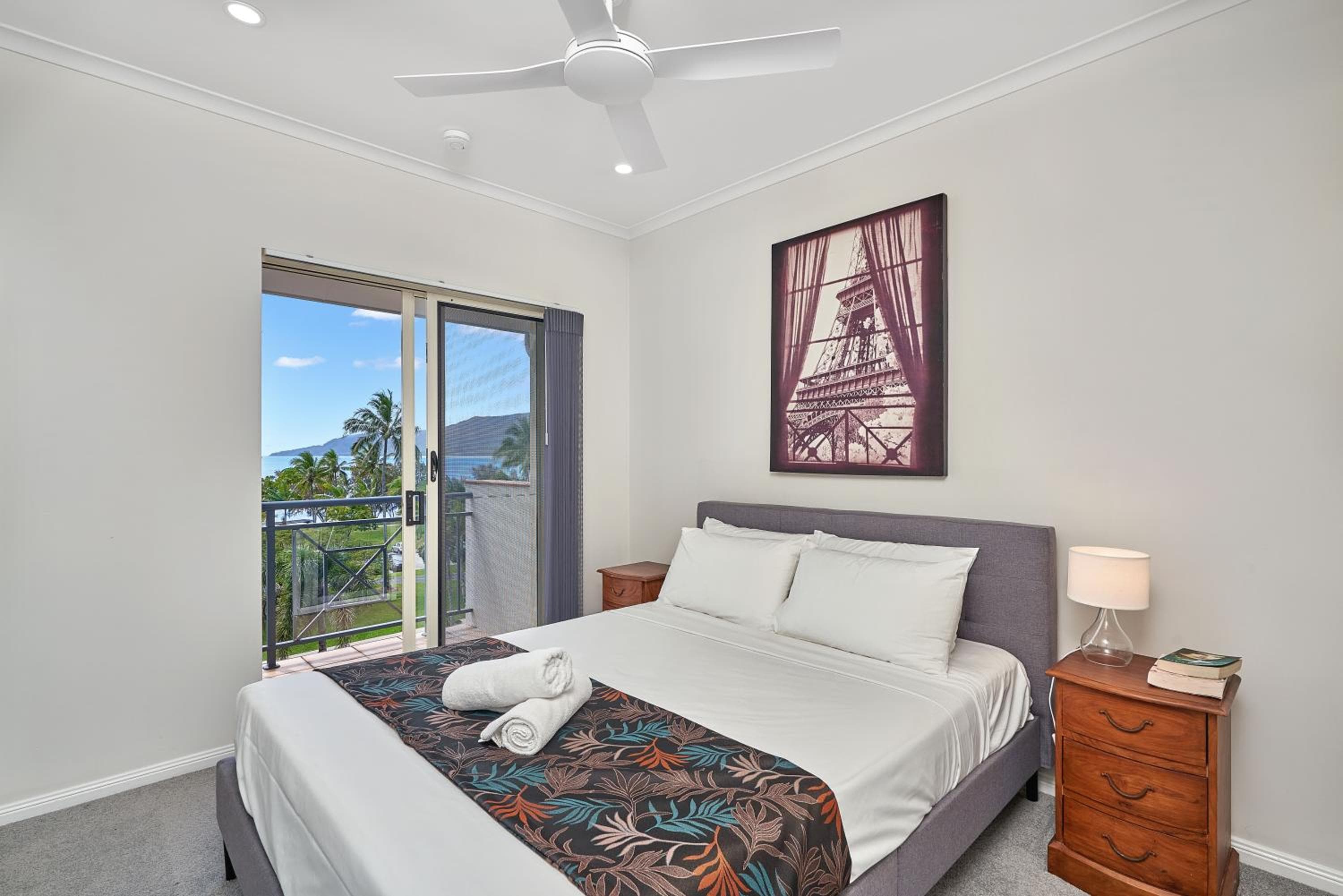 North Cove Waterfront Suites, Cairns, photo 3