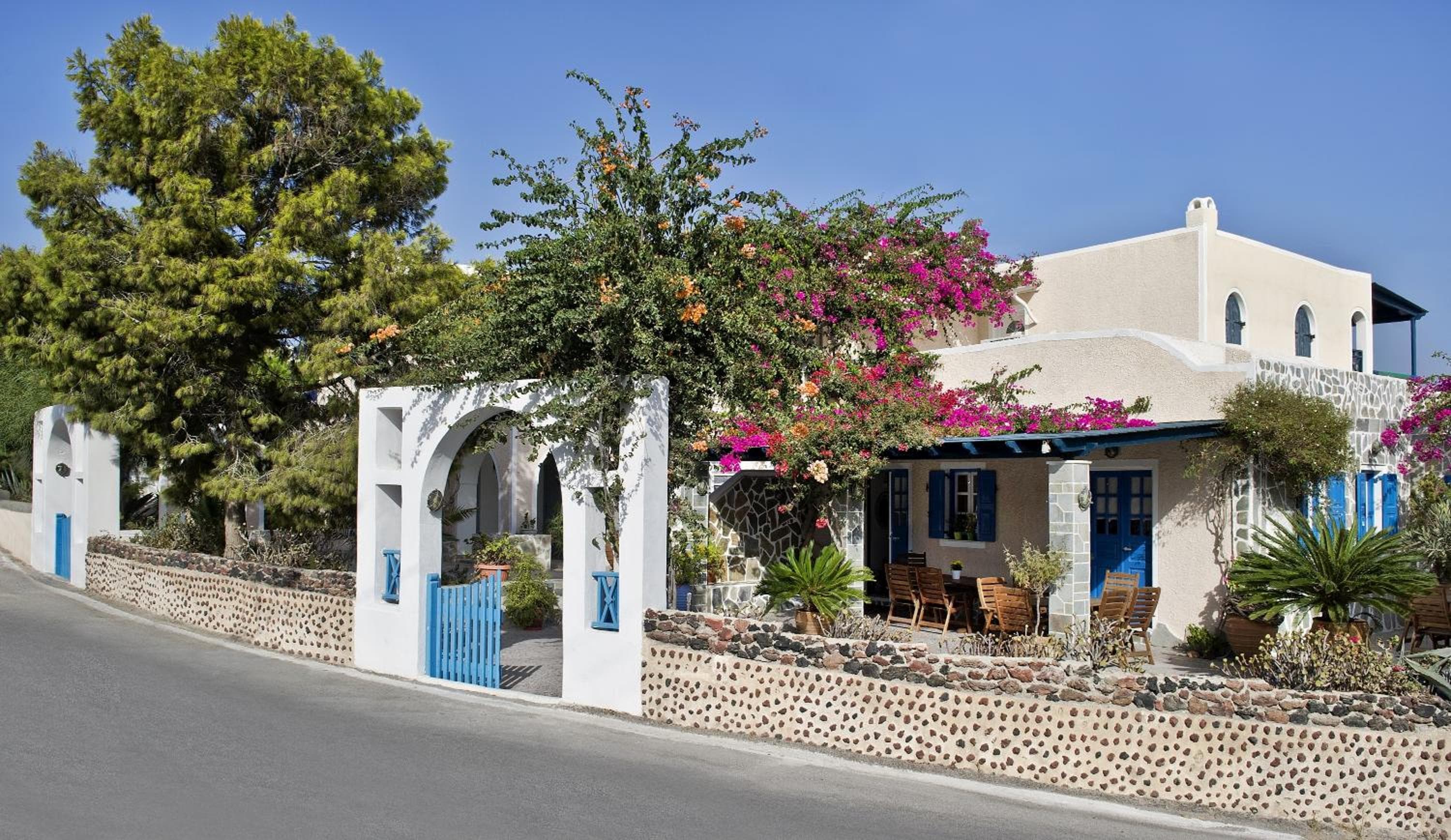 Paradise Resort, Akrotiri