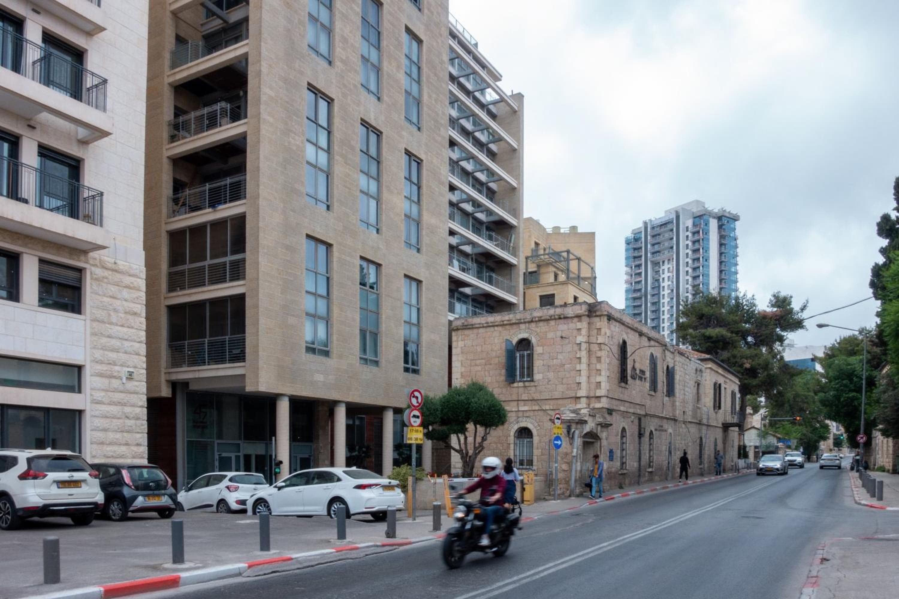 Urbanic Apartments, Jerusalem