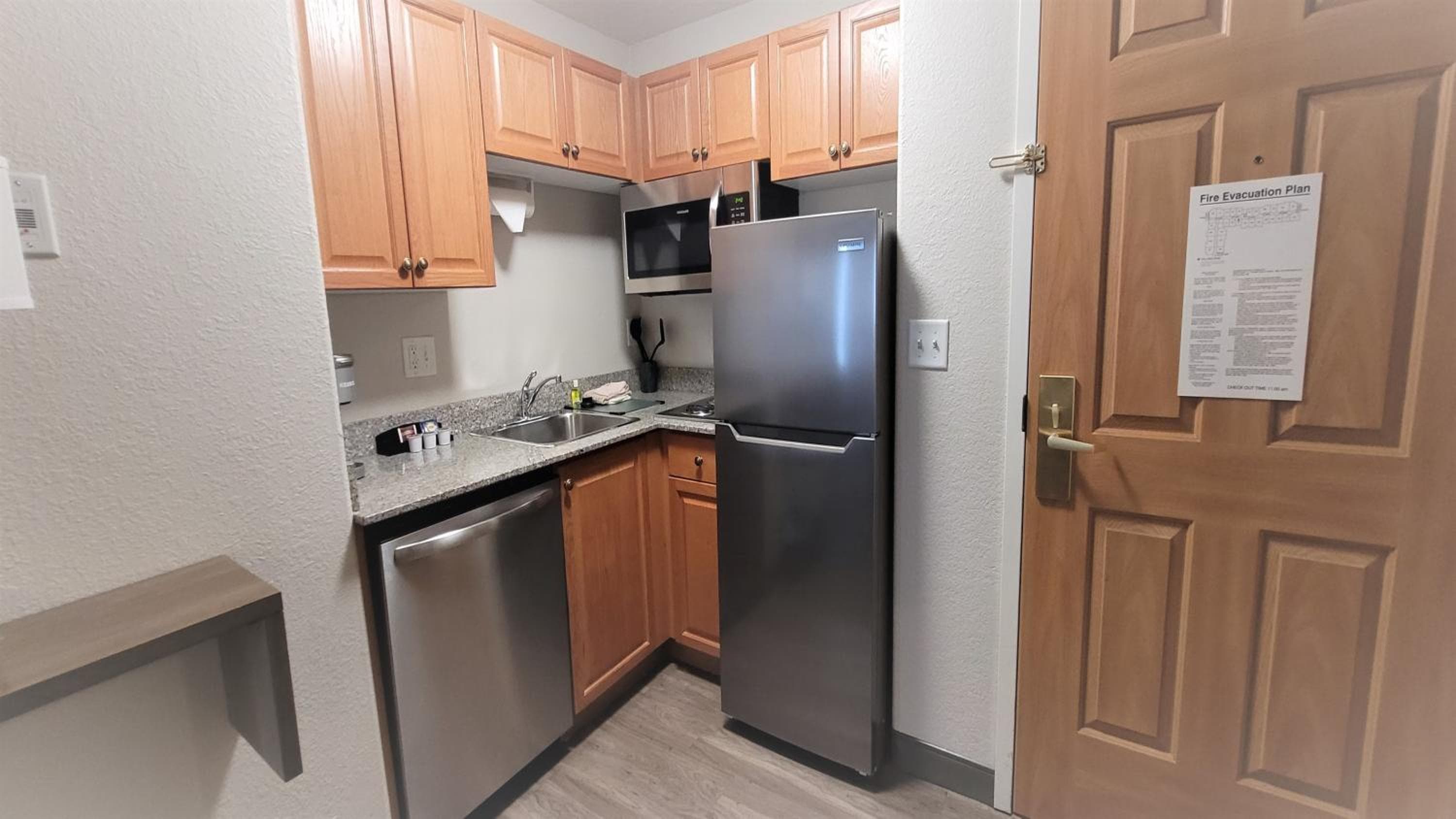 Staybridge Suites - Calgary Airport by IHG, Calgary, photo 3