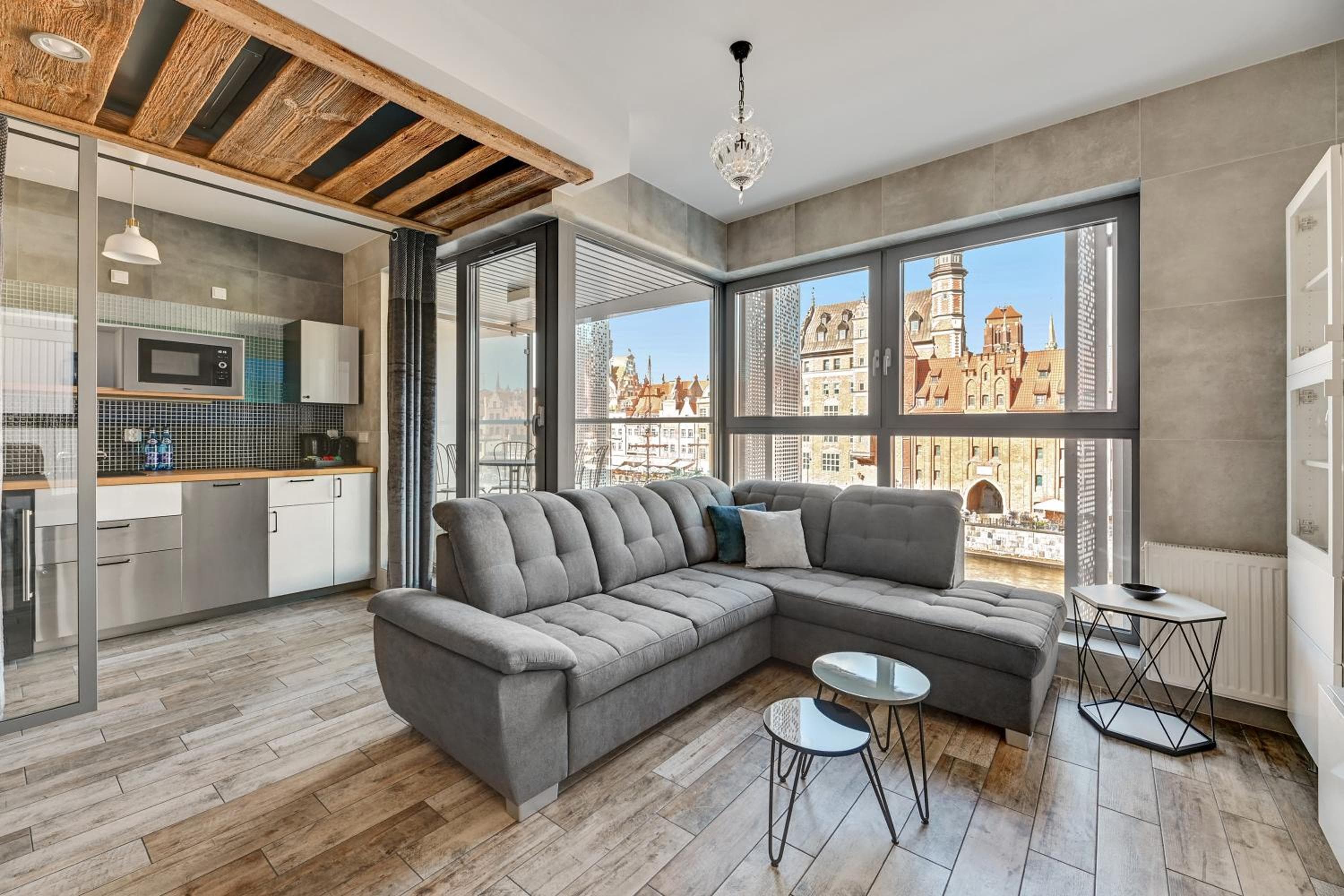 Granaria Premium Riverside & Parking by Downtown Apartments, Gdańsk