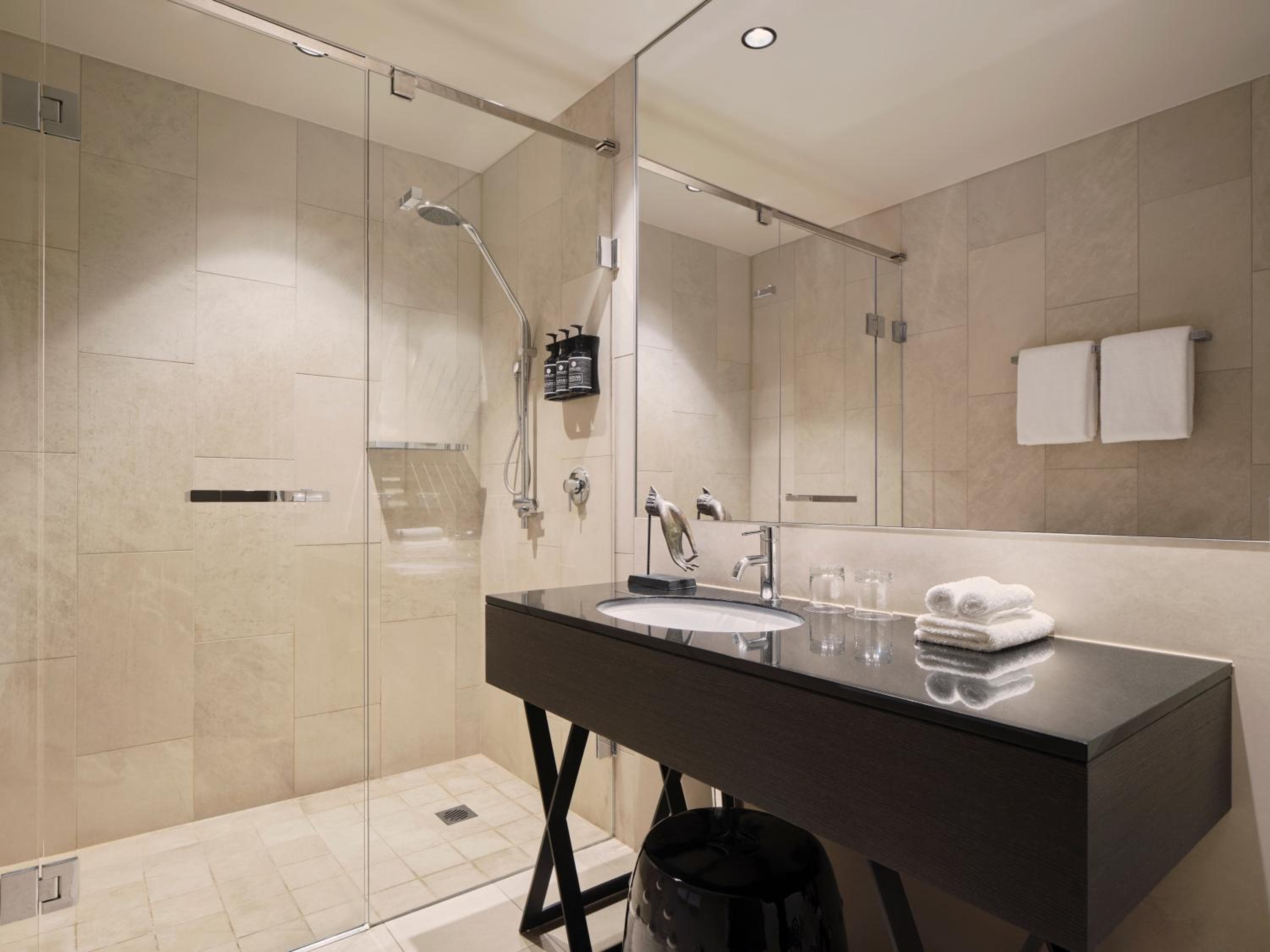 Burbury Hotel & Apartments, Canberra, photo 2