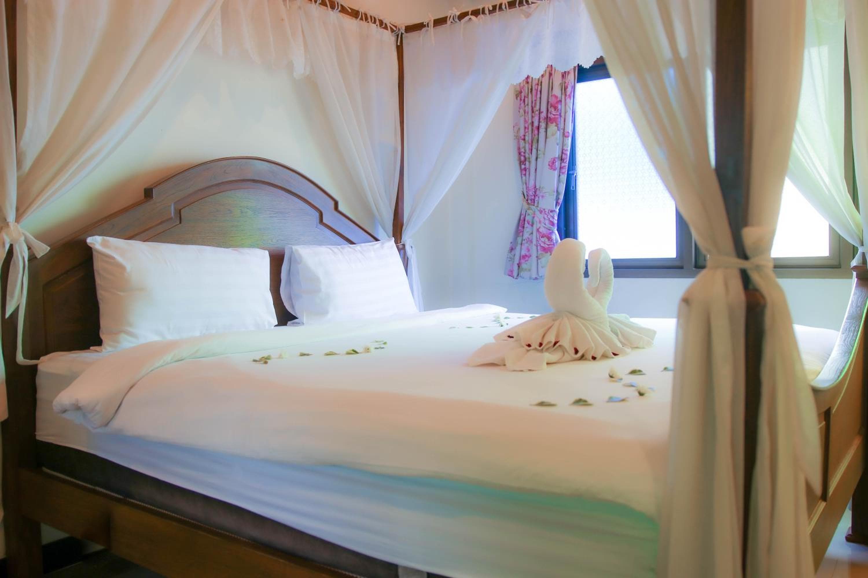 Namphung Phuket Boutique Resort, Rawai Beach