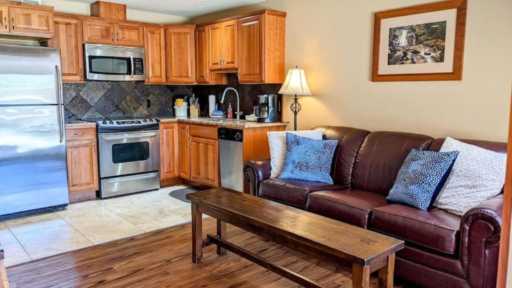 Driftin Cabanas, Chelan, photo 2