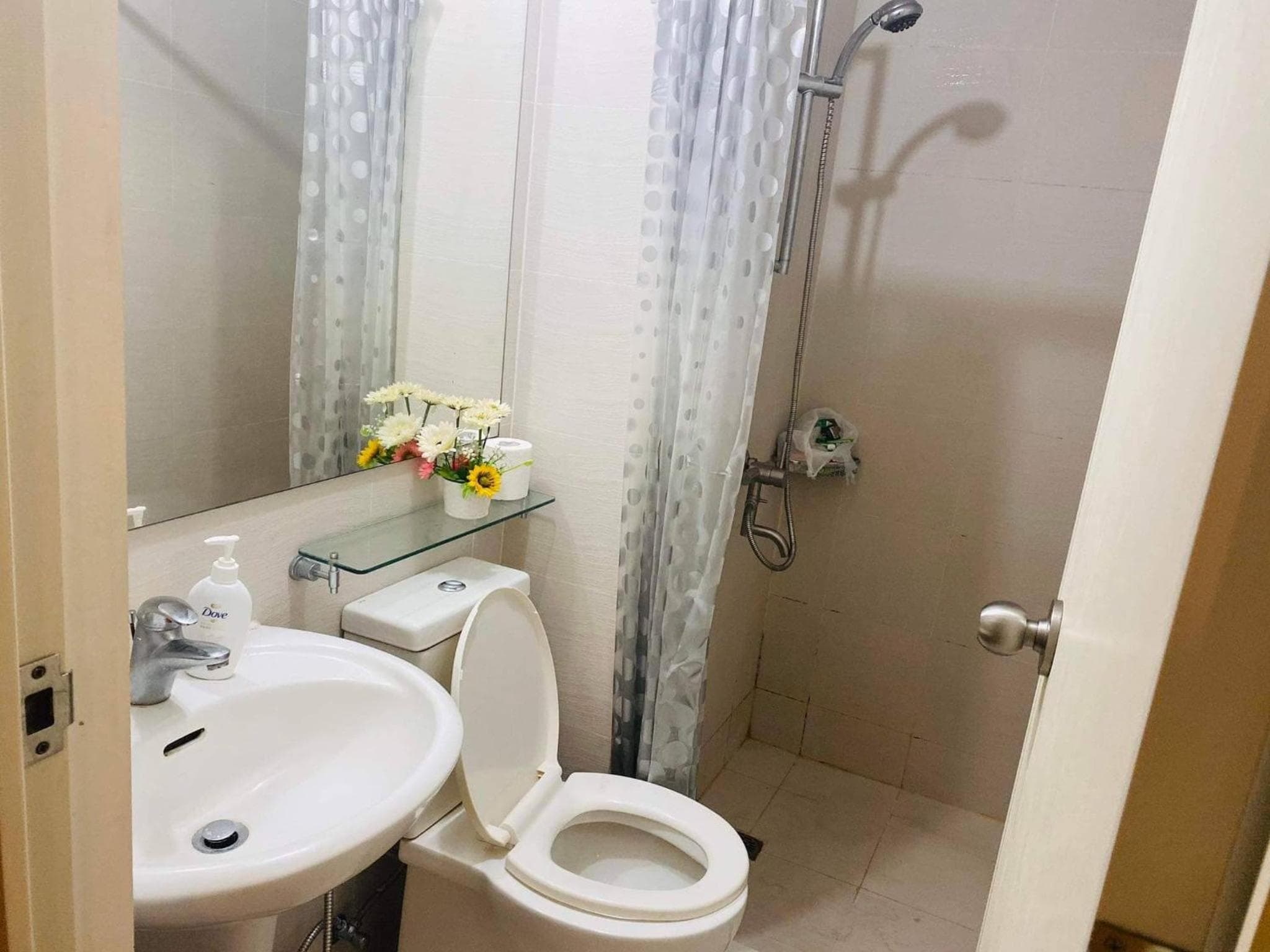 AZURE C1 with balcony wifi MULTIPLE UNITS near airport, Manila, photo 6