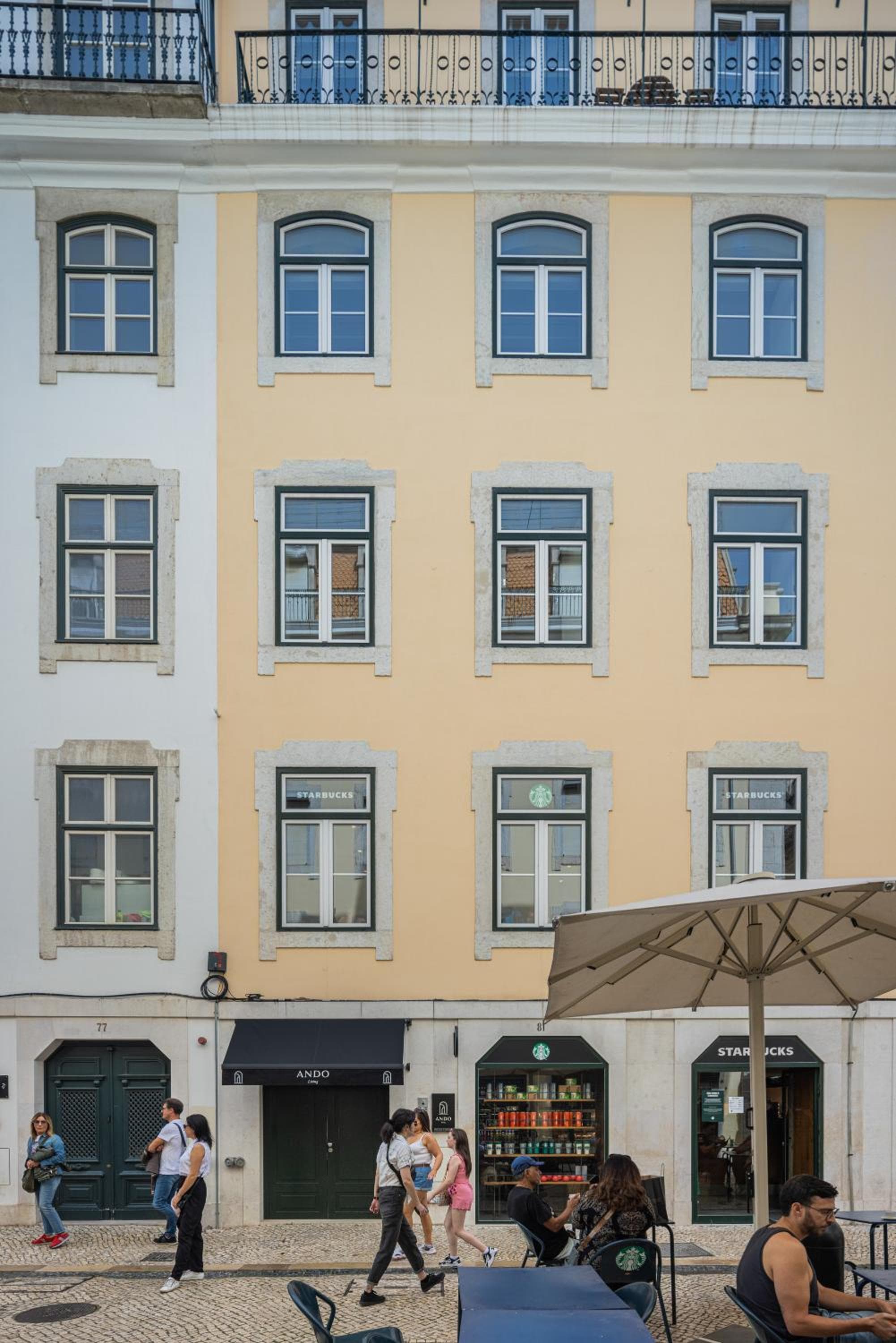 Ando Living - Santa Justa 79 House, Lisbon