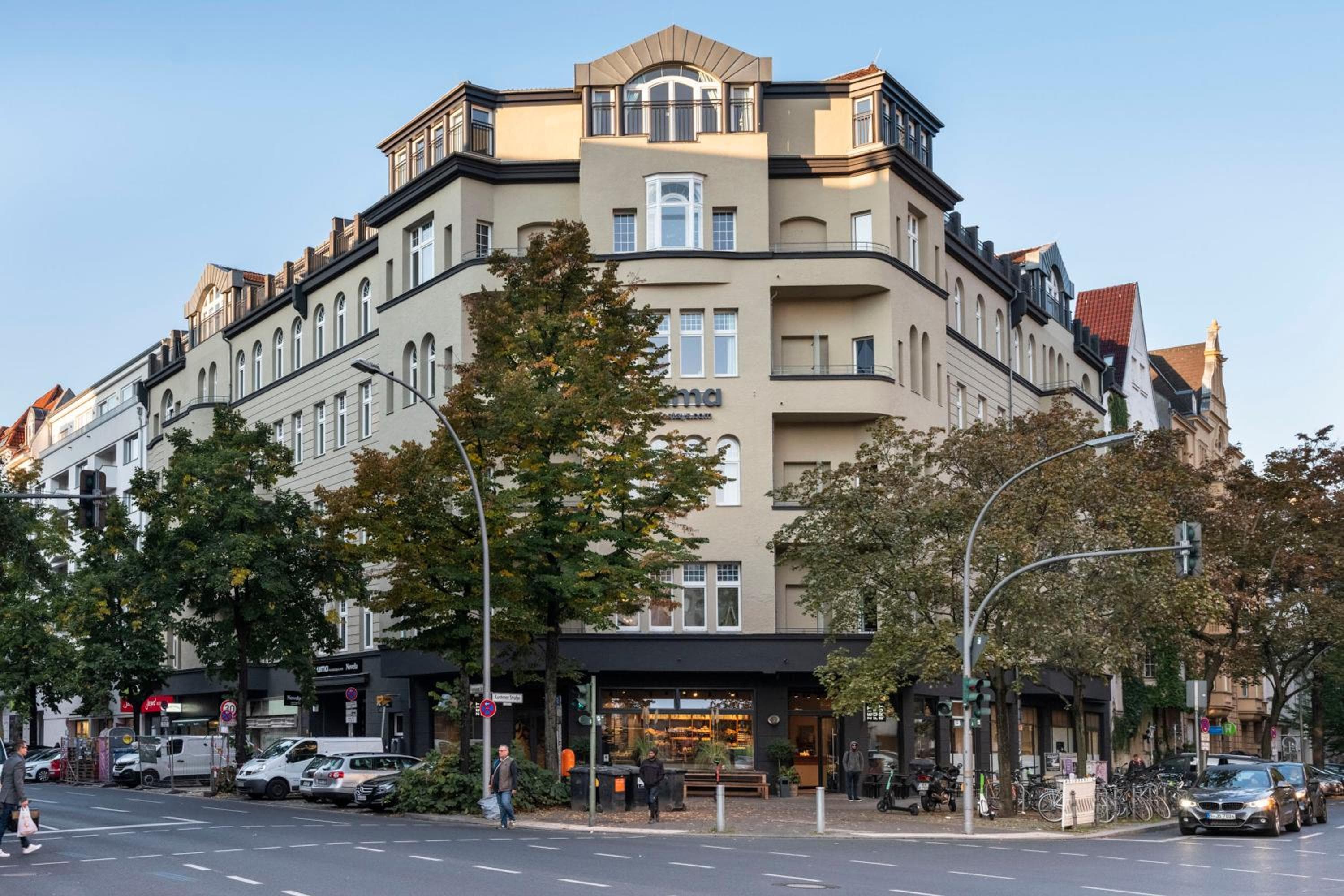 Numa Berlin Novela, Berlin