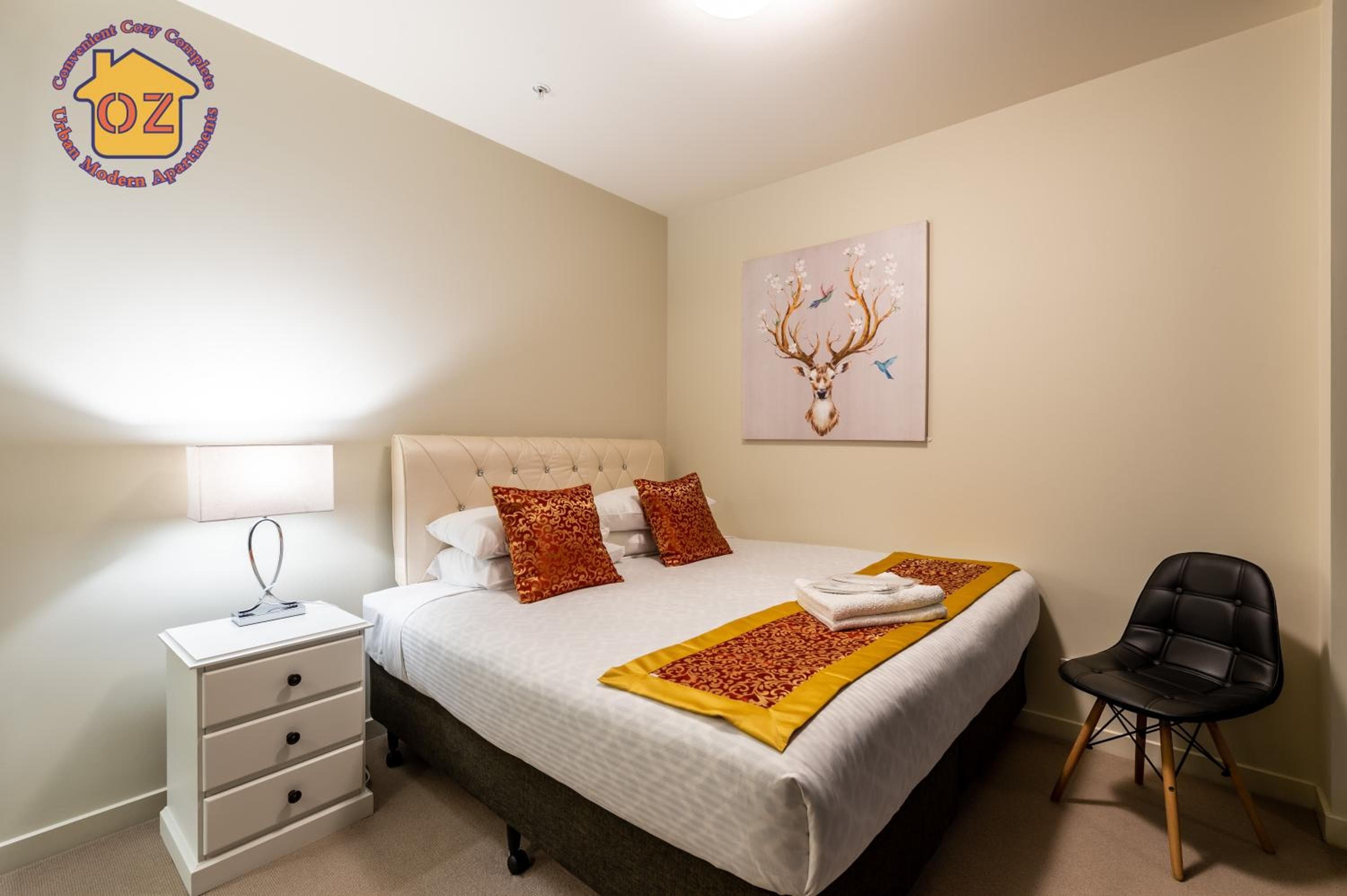 Aussie Escape Apartments-Skyline Collins Tower, Melbourne, photo 2