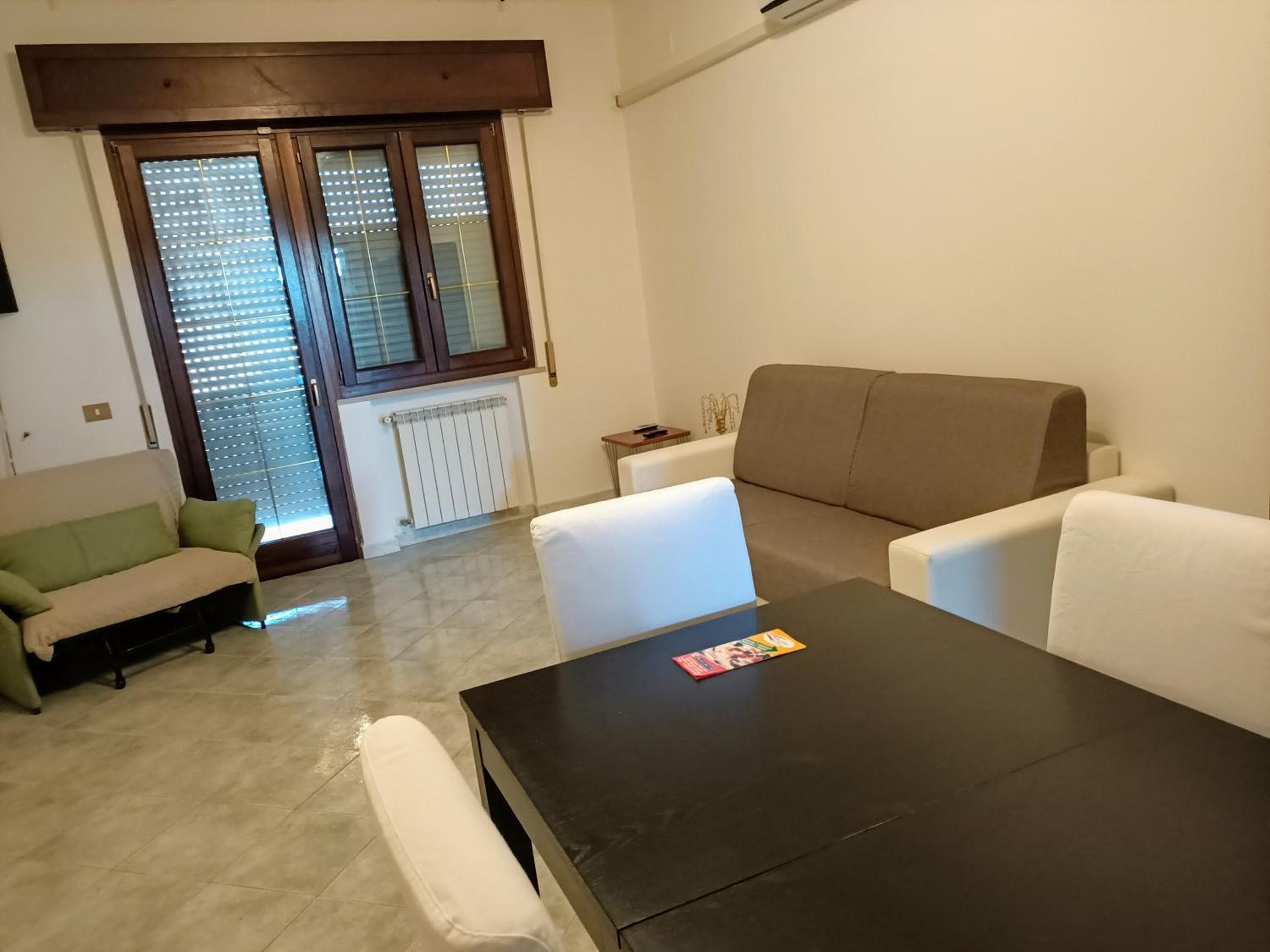 King Suite - con condizionatori vicino Aeroporto e Fiera di Roma, Fiumicino, photo 5