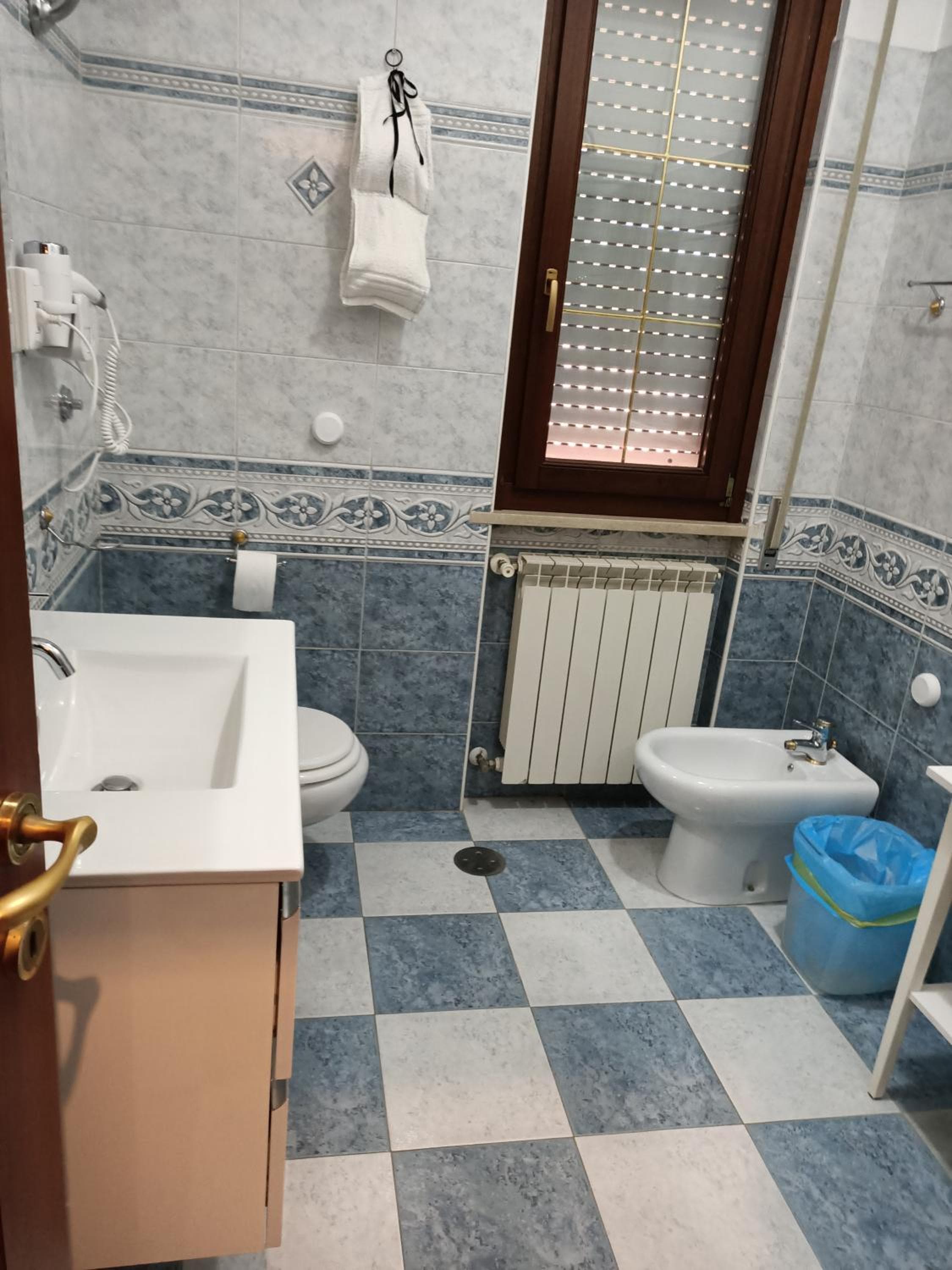 King Suite - con condizionatori vicino Aeroporto e Fiera di Roma, Fiumicino, photo 6