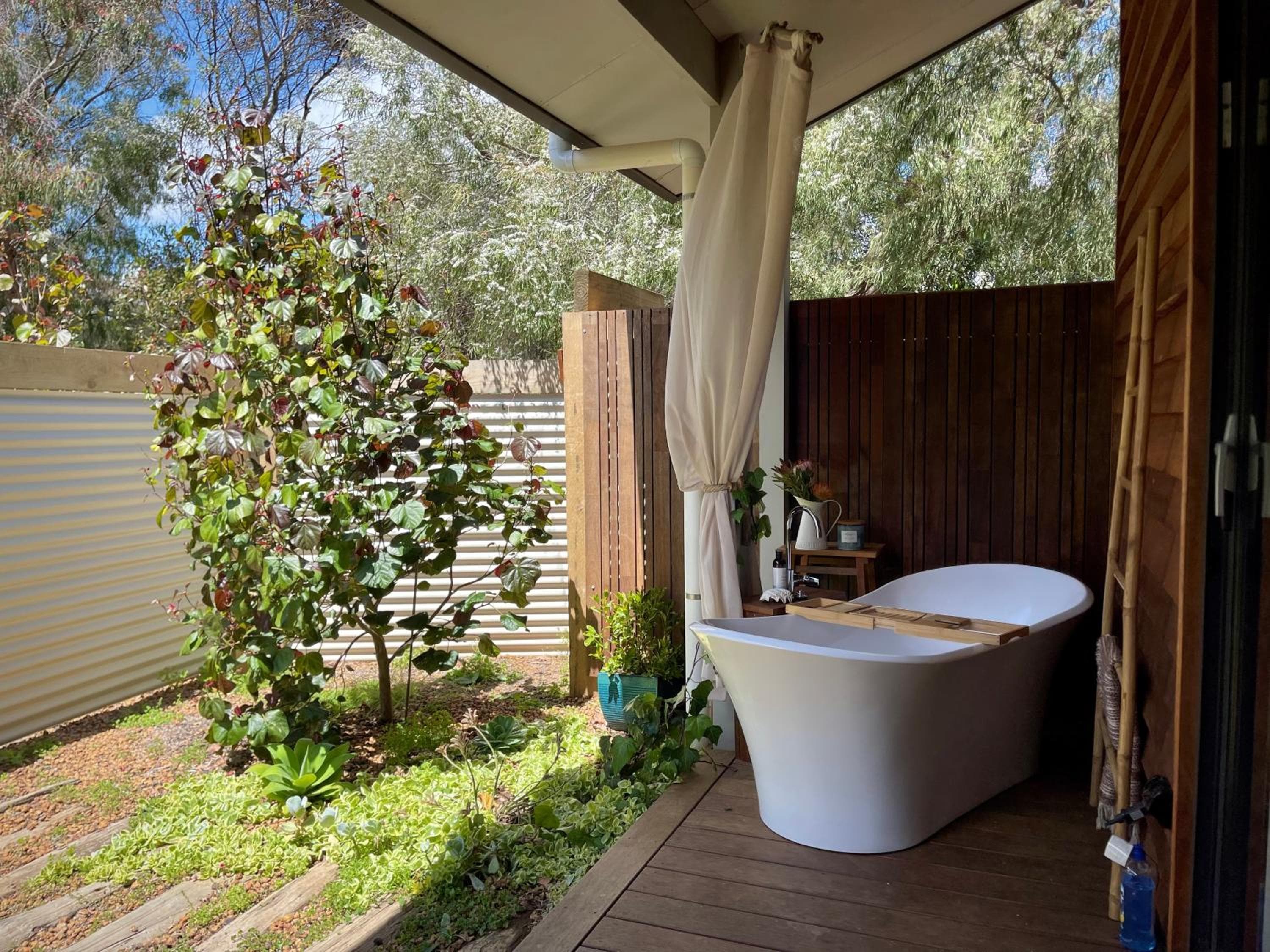 Grape Juice Retreat Rustic romantic gateway 5mins to beaches & town, Margaret River Town, photo 6