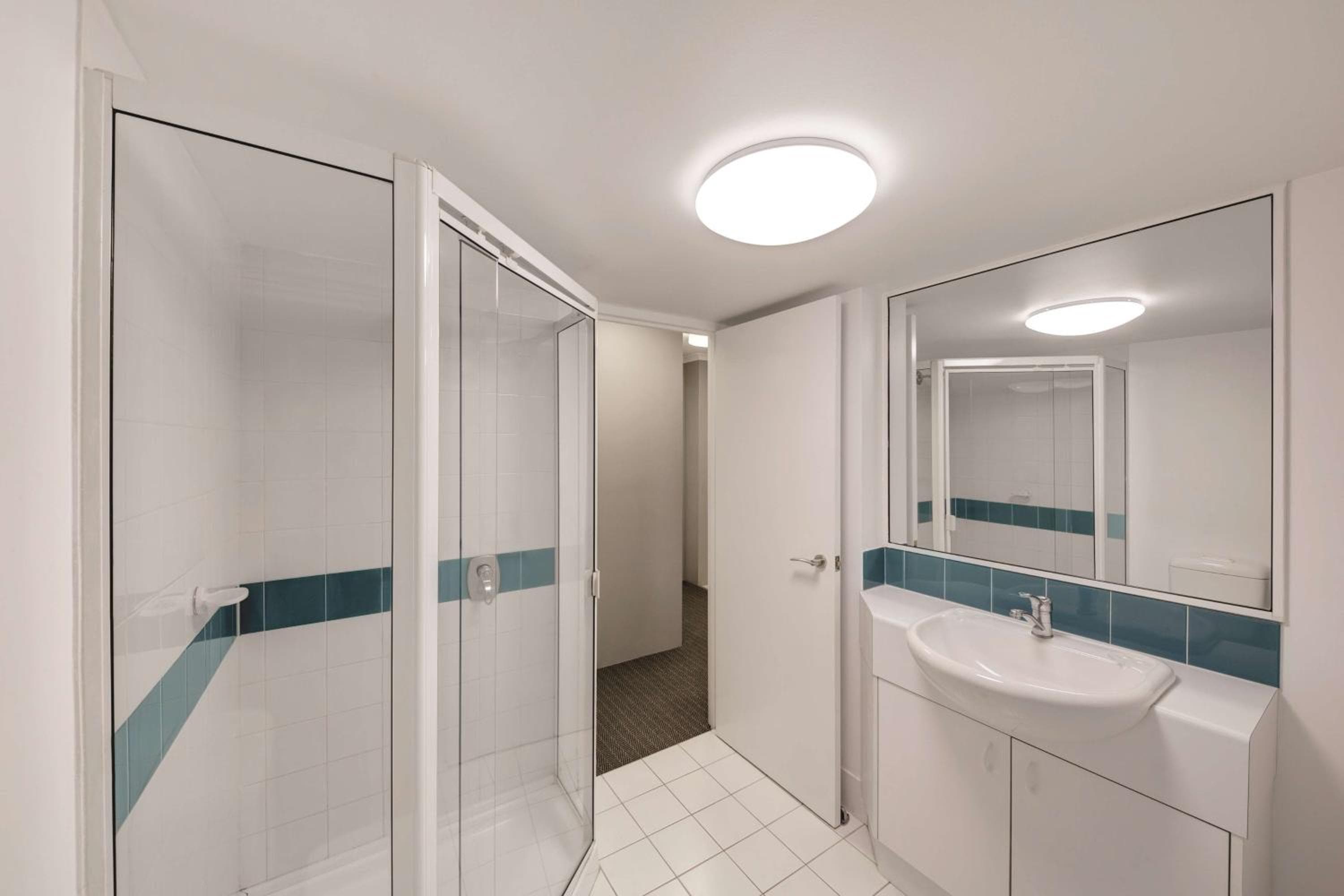 Adina Serviced Apartments Canberra James Court, Canberra, photo 5