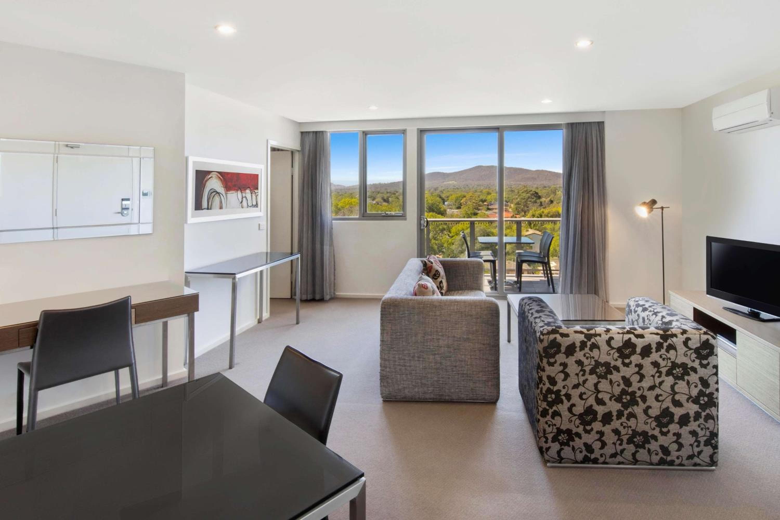 Adina Serviced Apartments Canberra Dickson, Canberra, photo 3