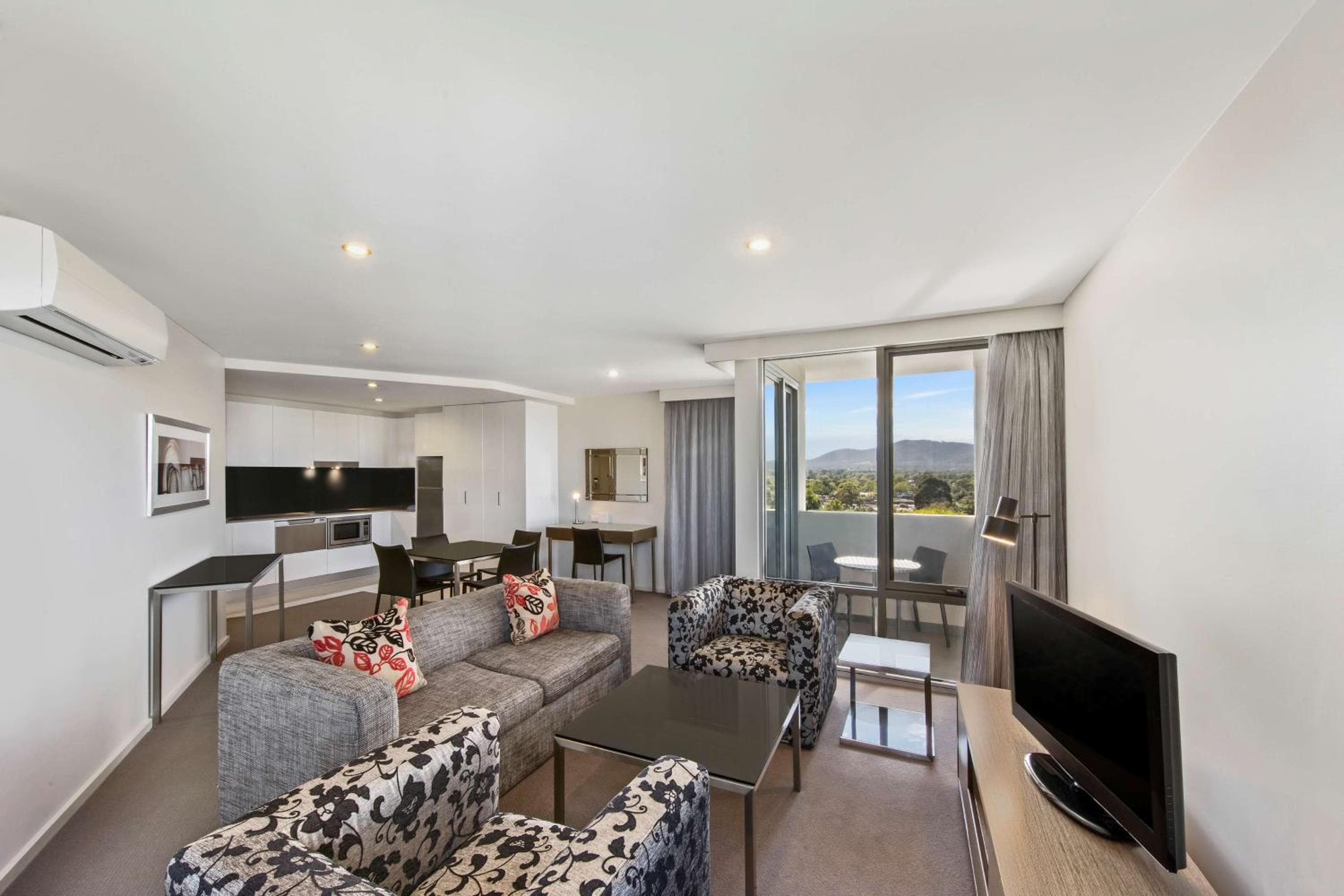 Adina Serviced Apartments Canberra Dickson, Canberra, photo 5