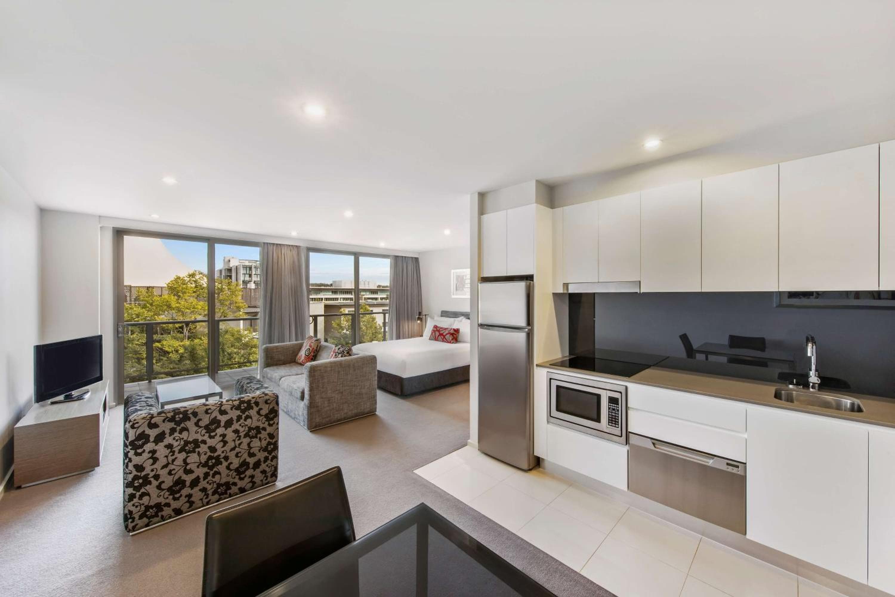 Adina Serviced Apartments Canberra Dickson, Canberra, photo 4